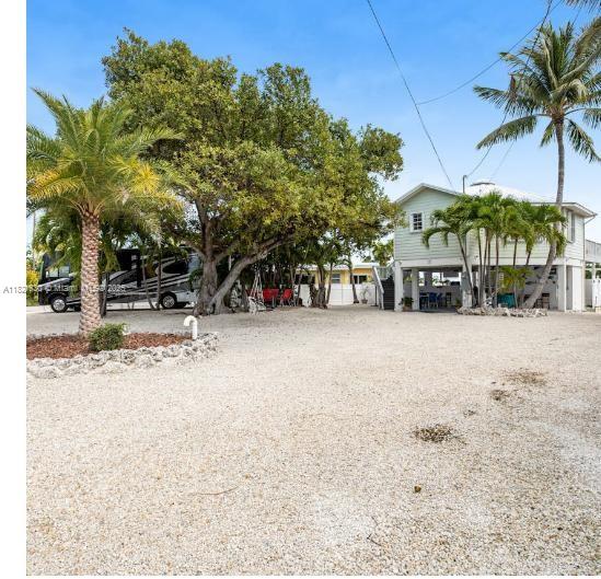 SOMBRERO BEACH VILLAGE - Residential