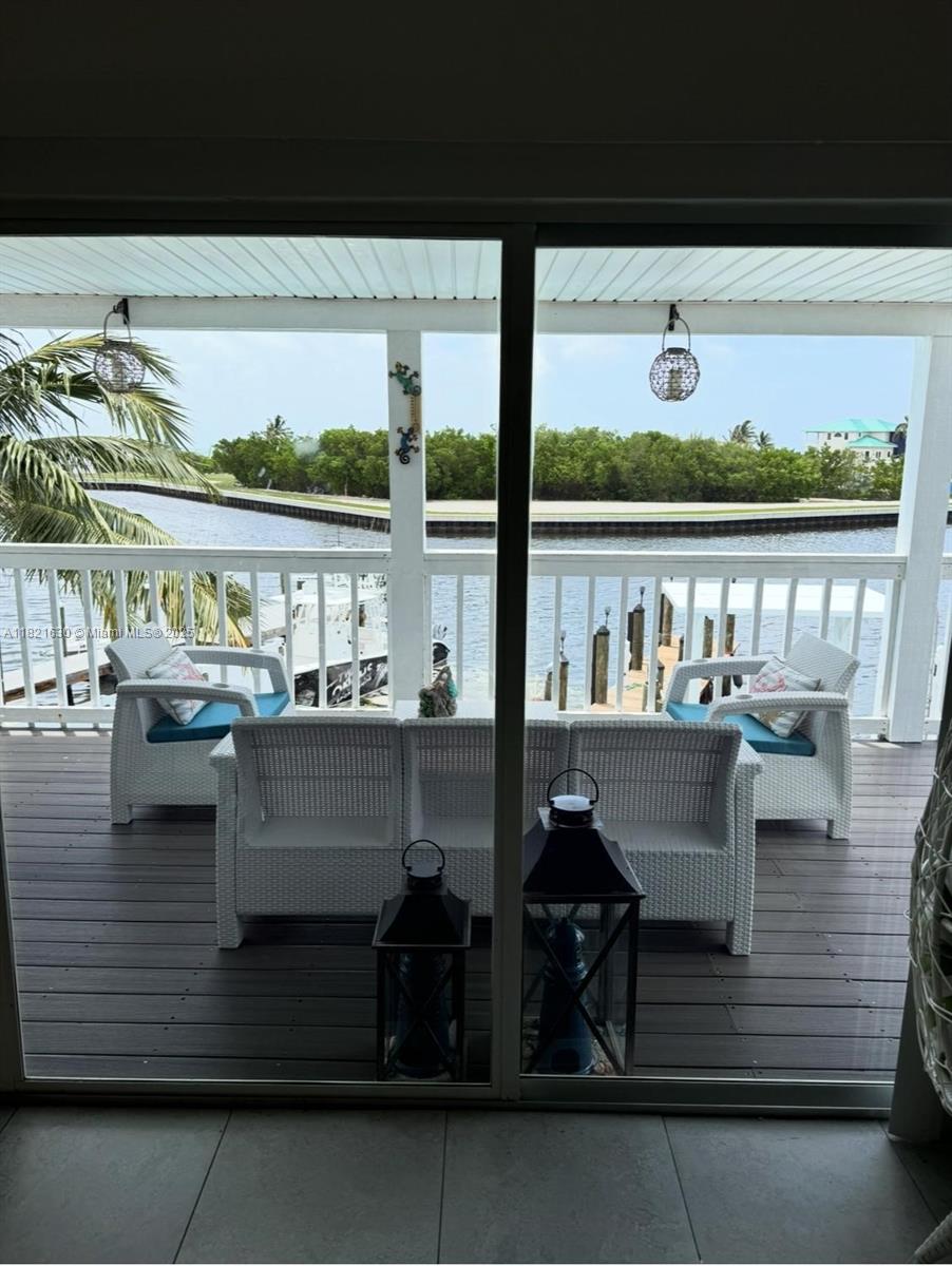 SOMBRERO BEACH VILLAGE - Residential