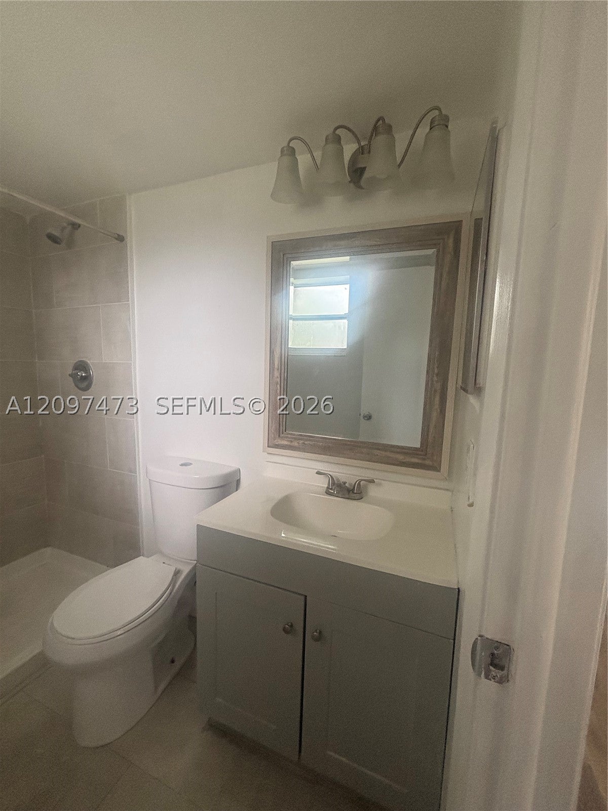 View photos, virtual tours, details... 722 NW 103rd Ter 102