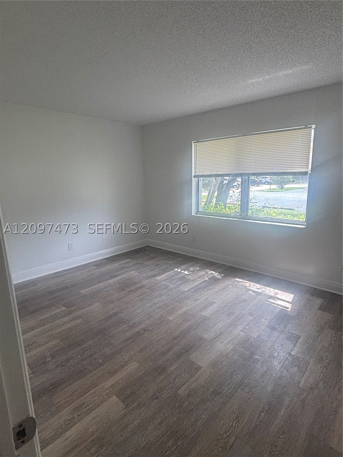 View photos, virtual tours, details... 722 NW 103rd Ter 102