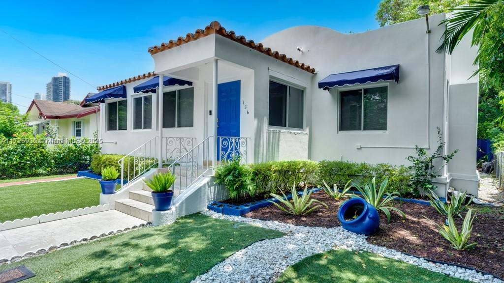 View photos, virtual tours, details... 126 NW 33rd St