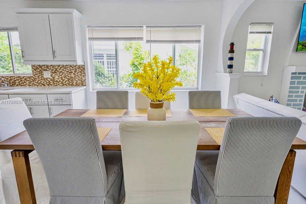 View photos, virtual tours, details... 126 NW 33rd St