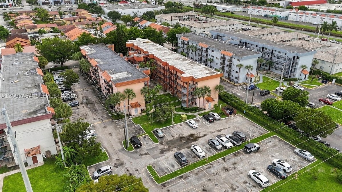 5350 W 21st Ct 202