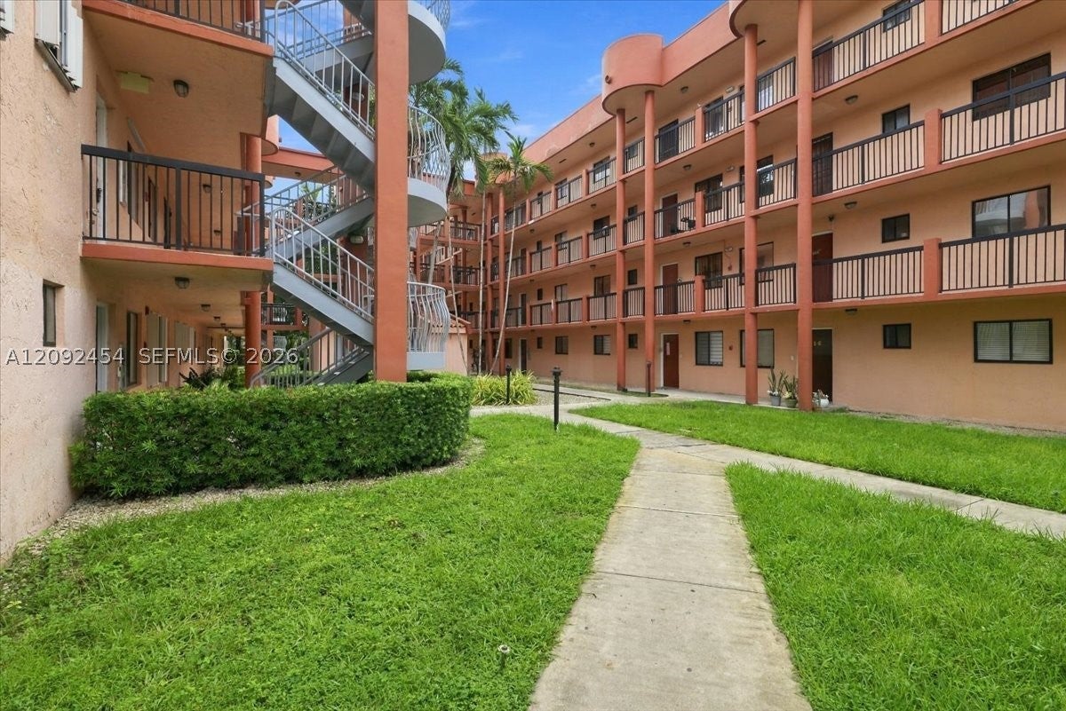 5350 W 21st Ct 202