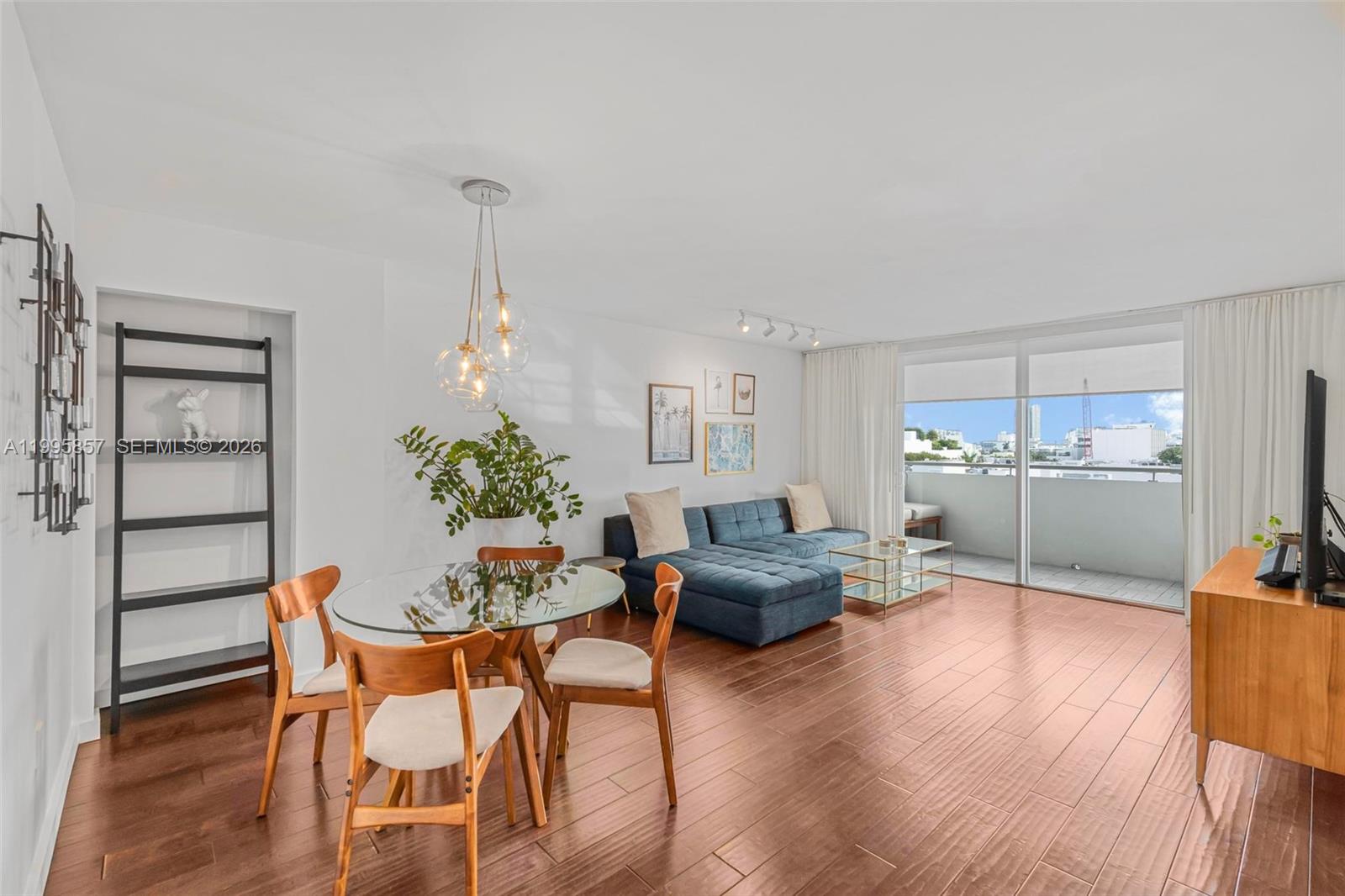 LINCOLN PALACE CONDO - Residential Lease