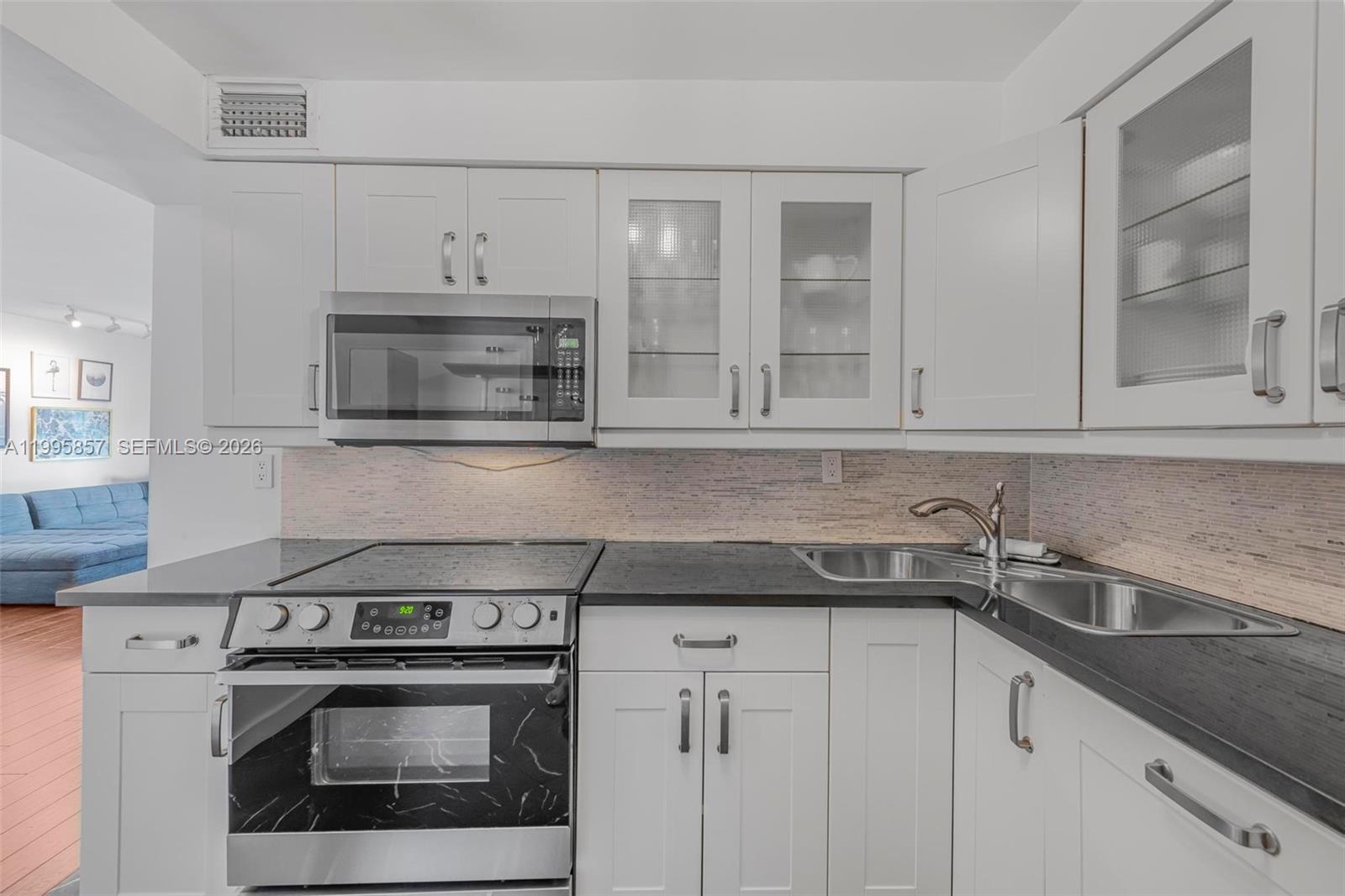 LINCOLN PALACE CONDO - Residential Lease