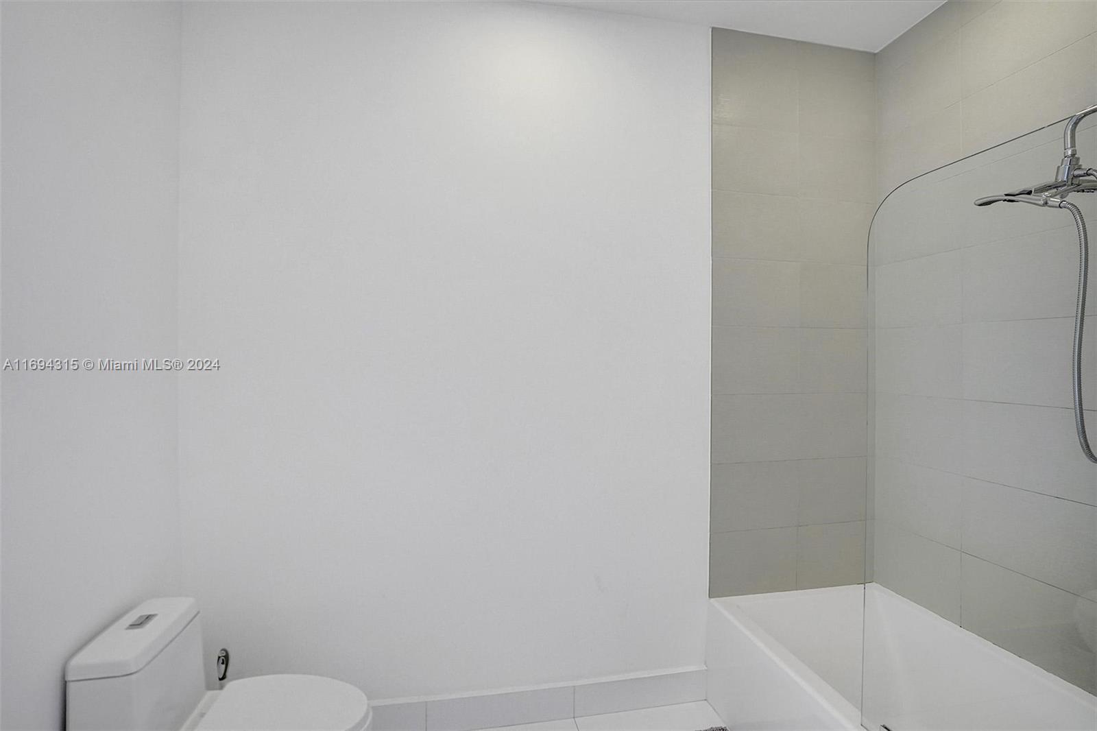 BEACHWALK CONDOMINIUM - Residential Lease