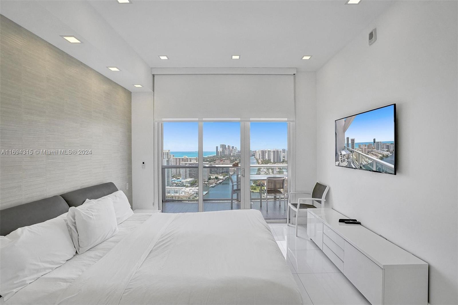 BEACHWALK CONDOMINIUM - Residential Lease