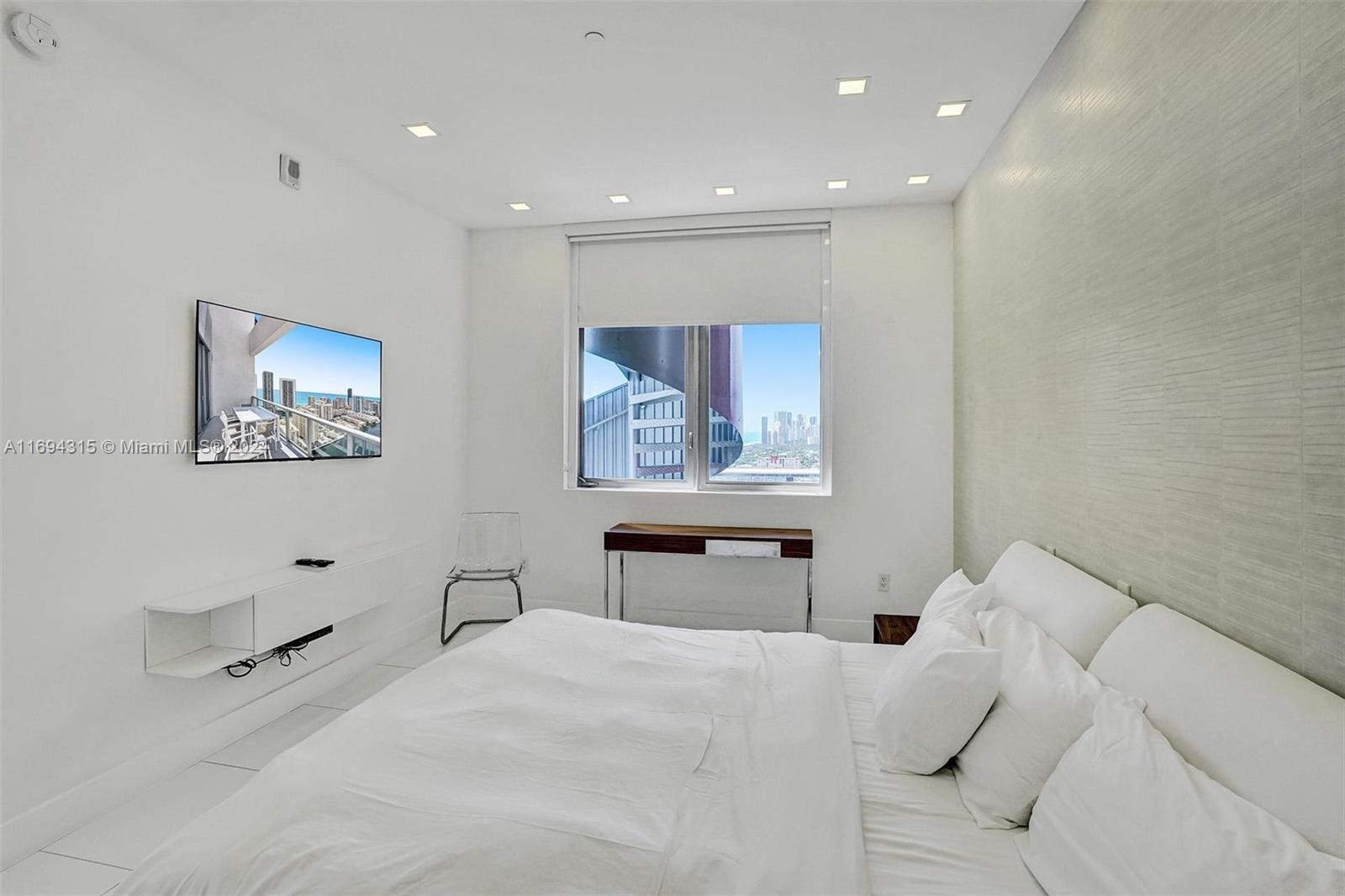 BEACHWALK CONDOMINIUM - Residential Lease