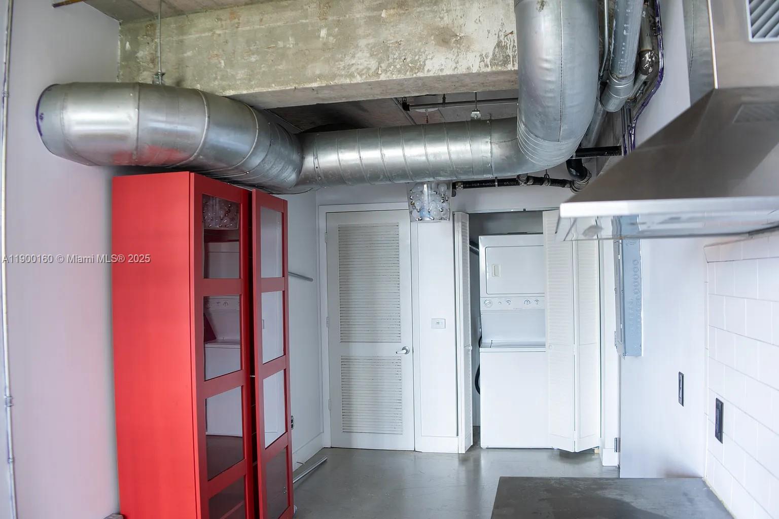 PARC LOFTS CONDO - Residential Lease