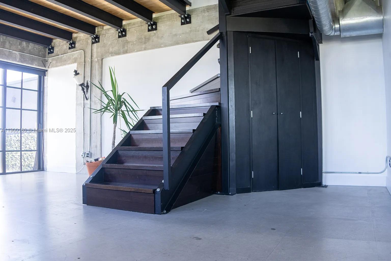 PARC LOFTS CONDO - Residential Lease