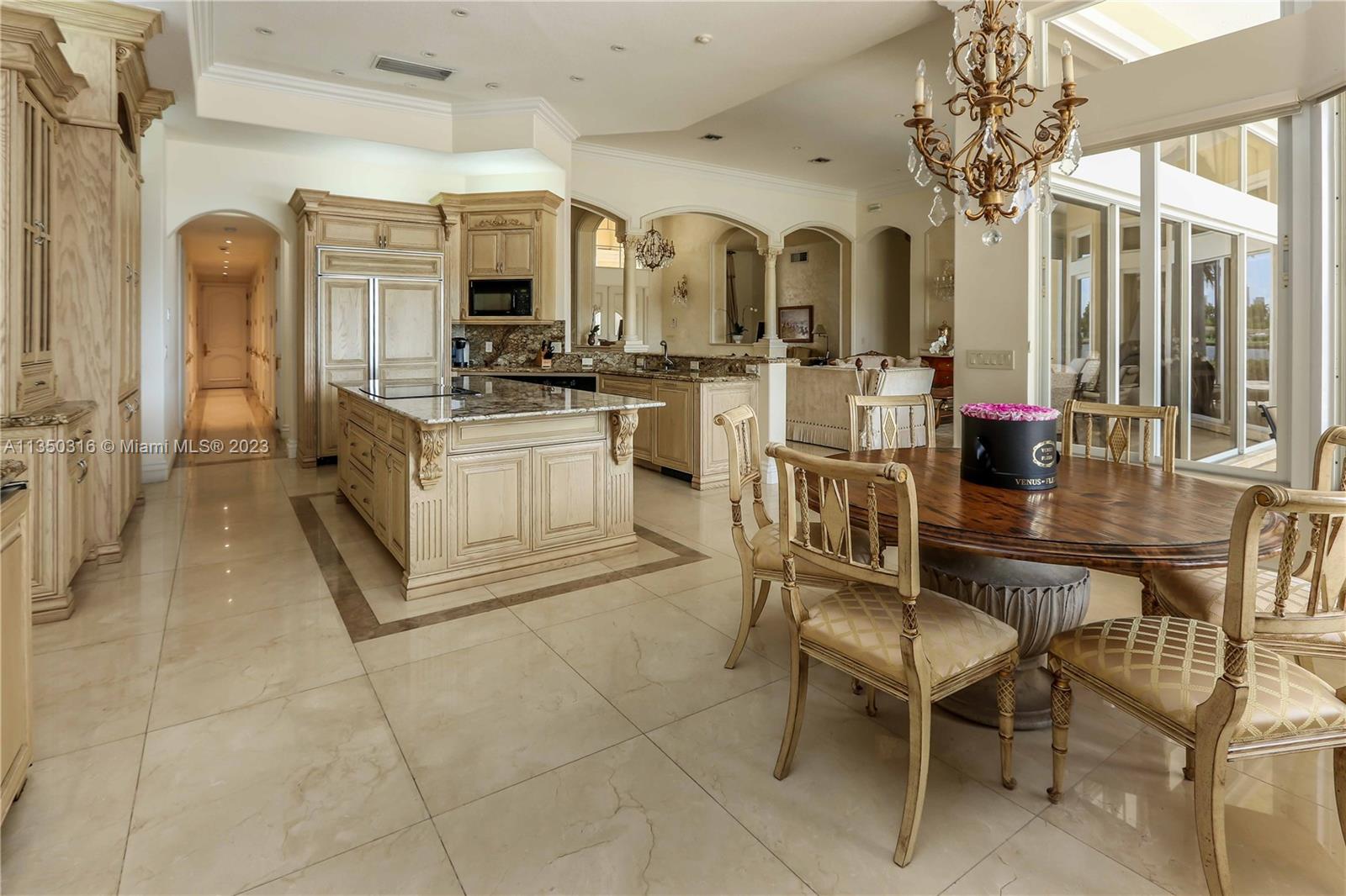 HOLLYWOOD LAKES SEC - Residential