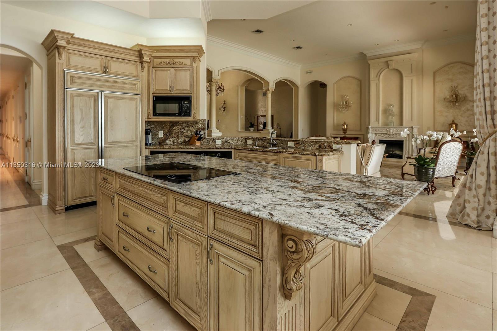 HOLLYWOOD LAKES SEC - Residential