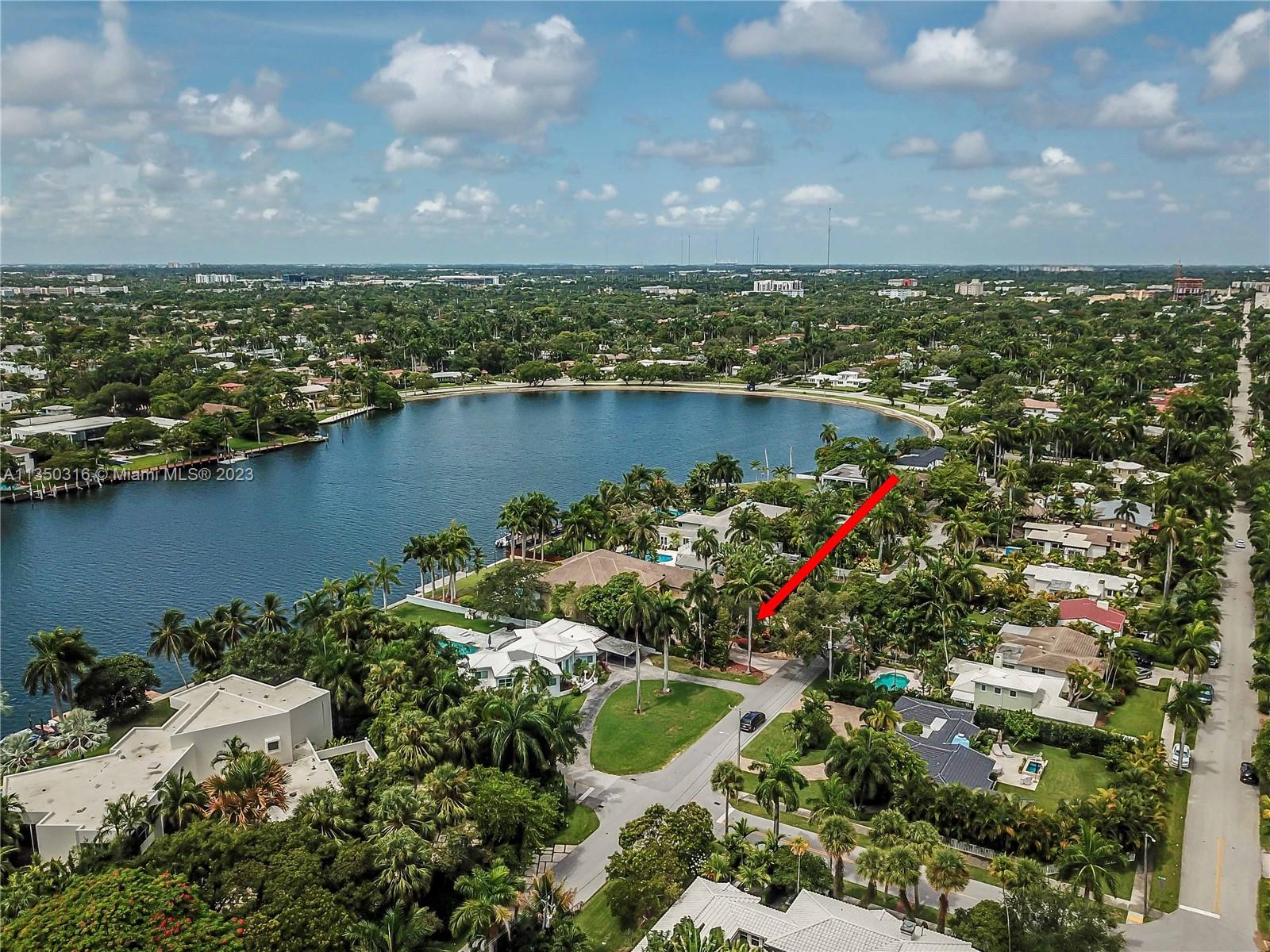 HOLLYWOOD LAKES SEC - Residential