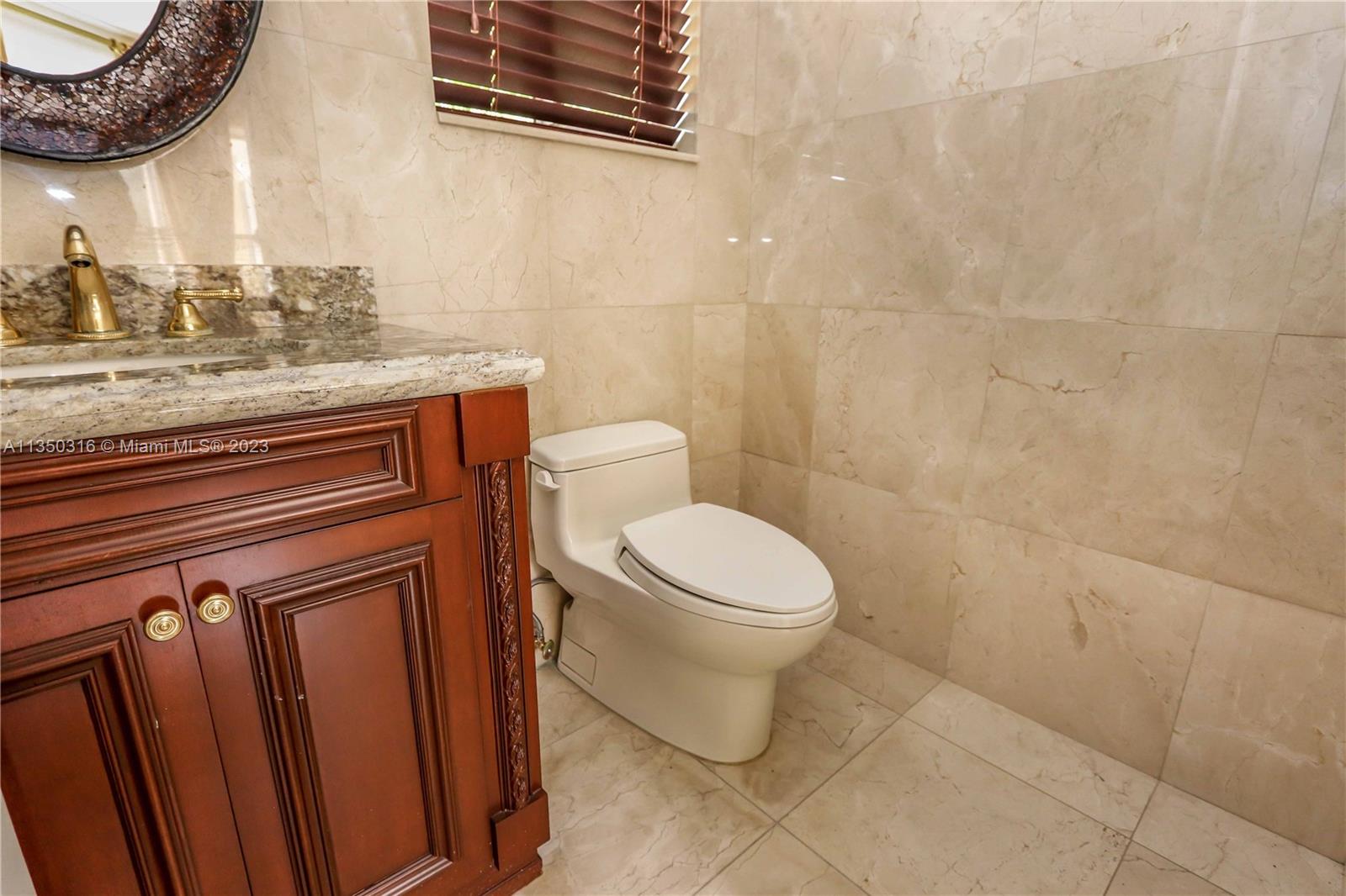 HOLLYWOOD LAKES SEC - Residential