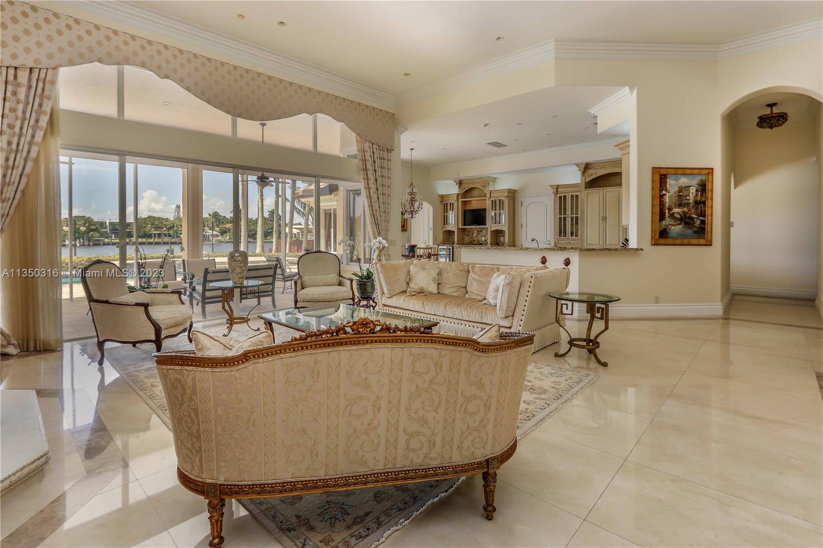 HOLLYWOOD LAKES SEC - Residential