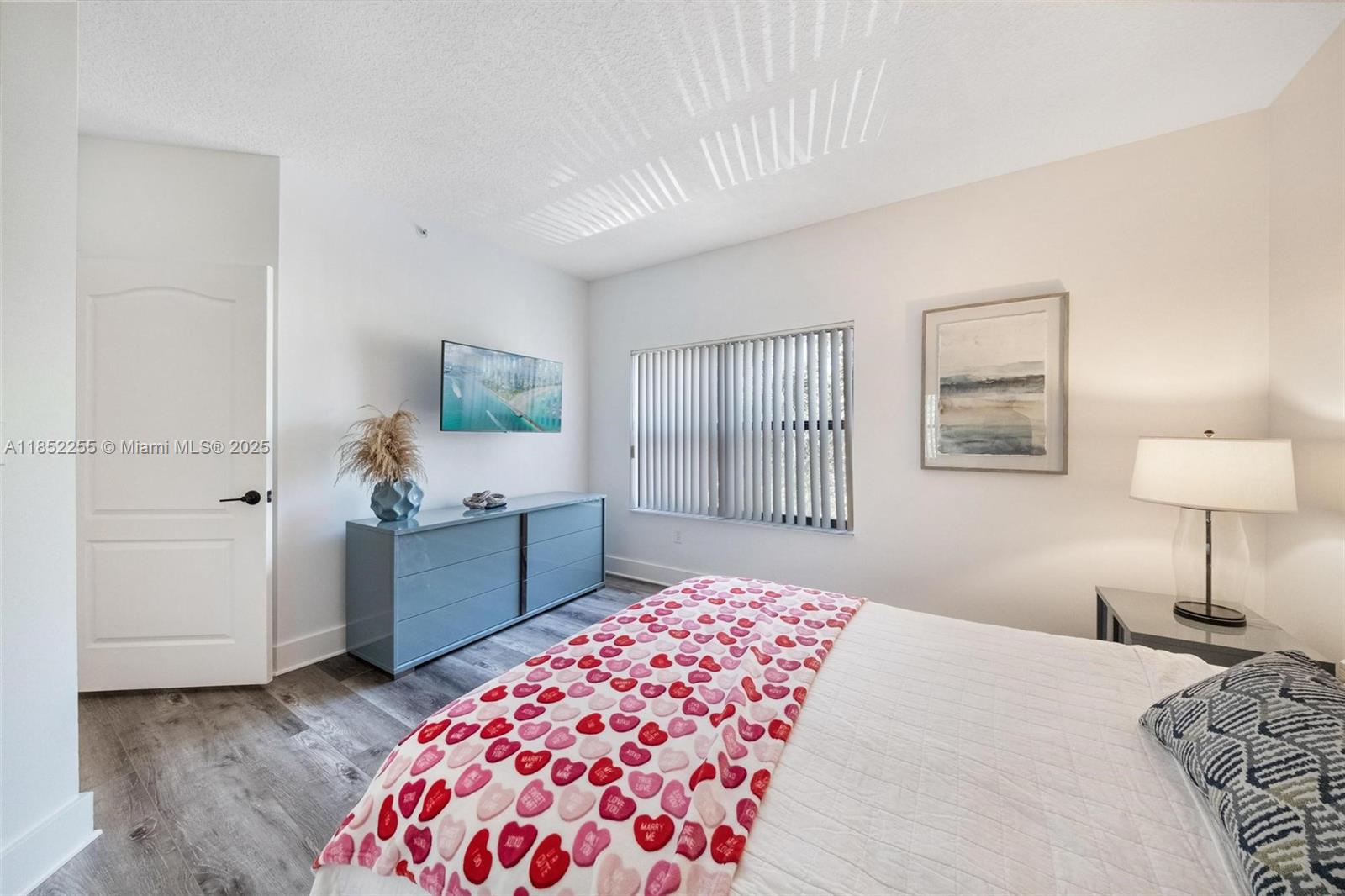 OCEAN TRACE CONDO - Residential