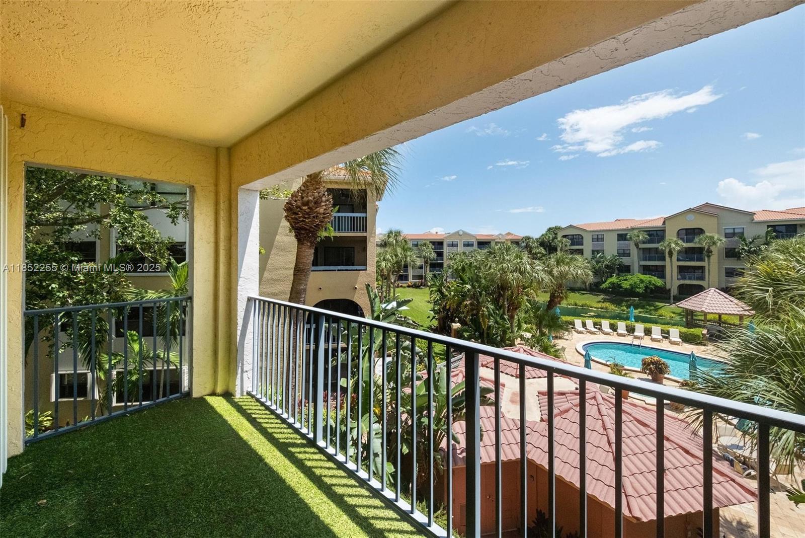 OCEAN TRACE CONDO - Residential