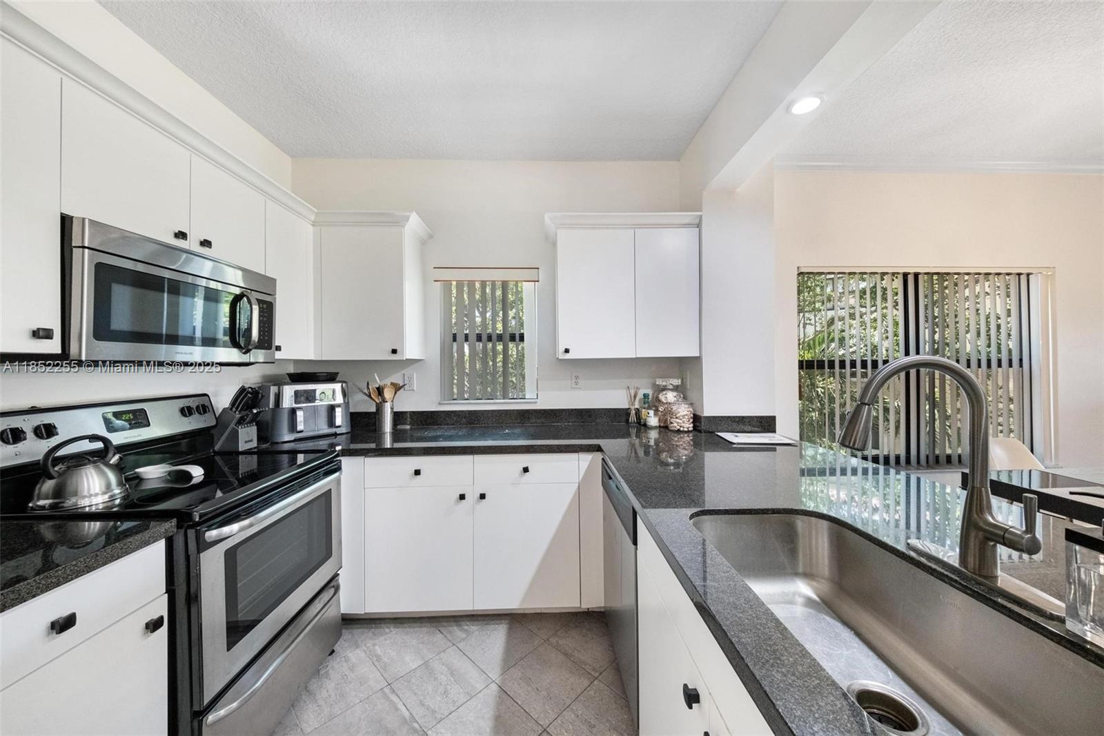 OCEAN TRACE CONDO - Residential