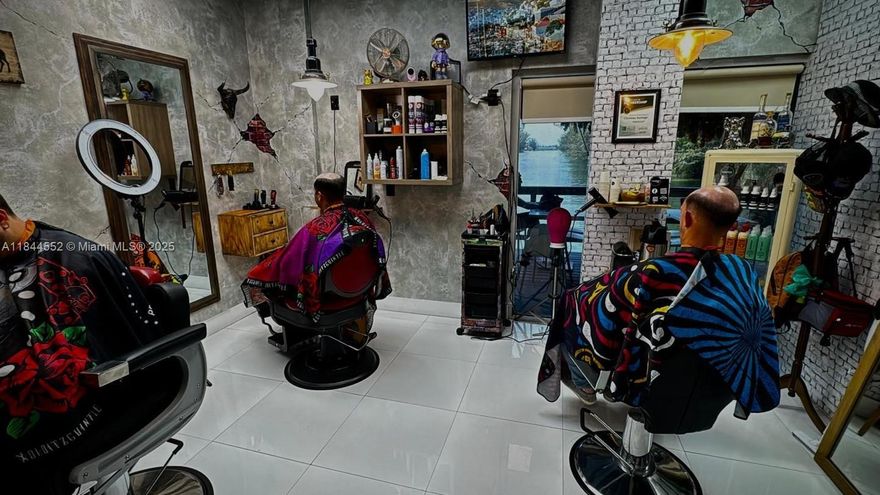 Be your own Boss,!! Stylish salon suite Available now!! Professional looking space to grow your business!! prime location, restroom and free parking for the customer. Close to major highways .