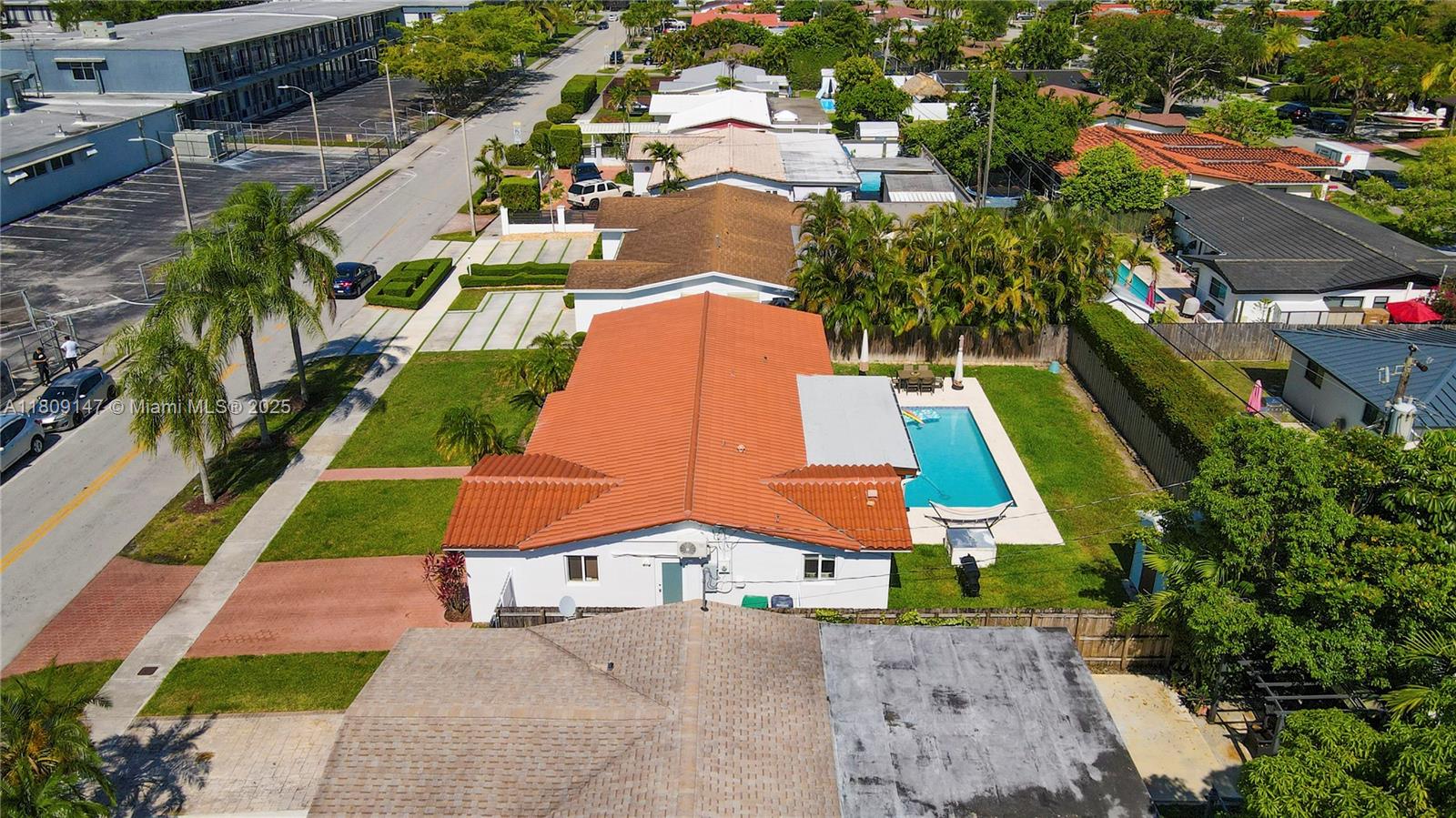 8930 SW 50th Ter