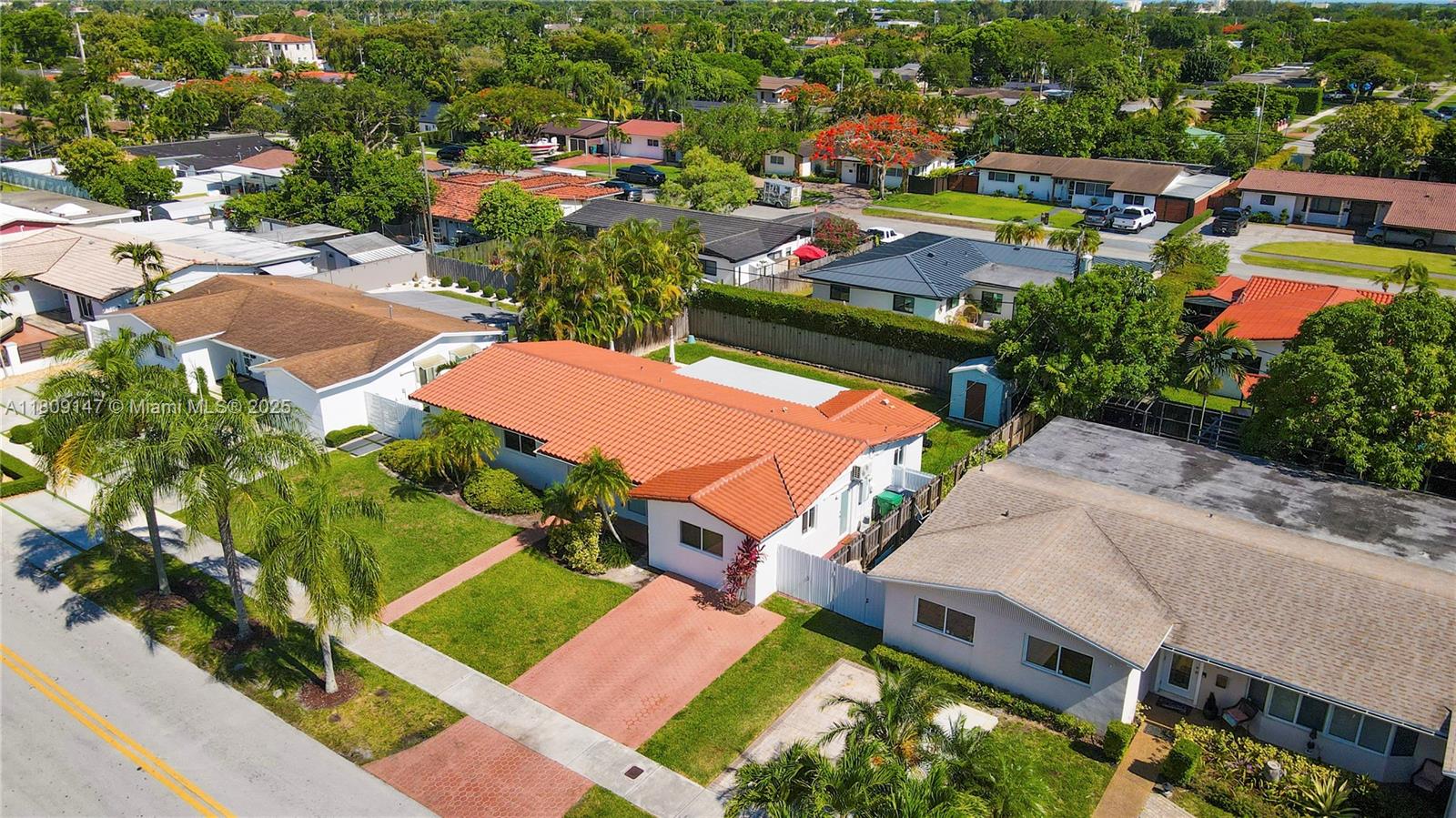 8930 SW 50th Ter