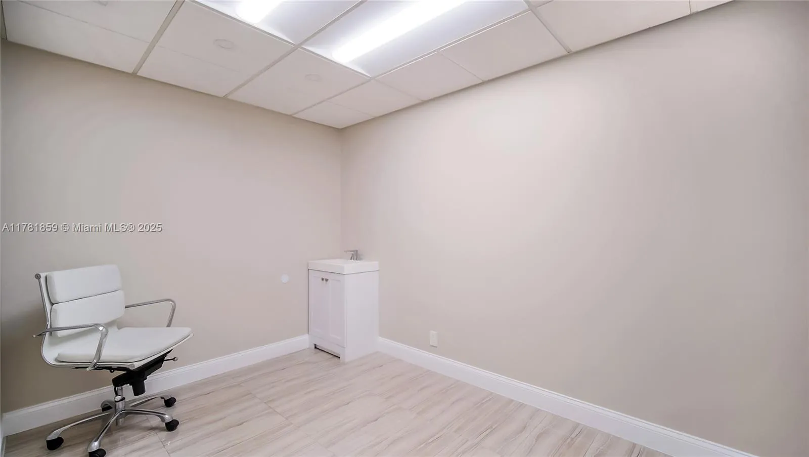 Plantation, Florida 33324, United States, ,Commercial,Active,107852