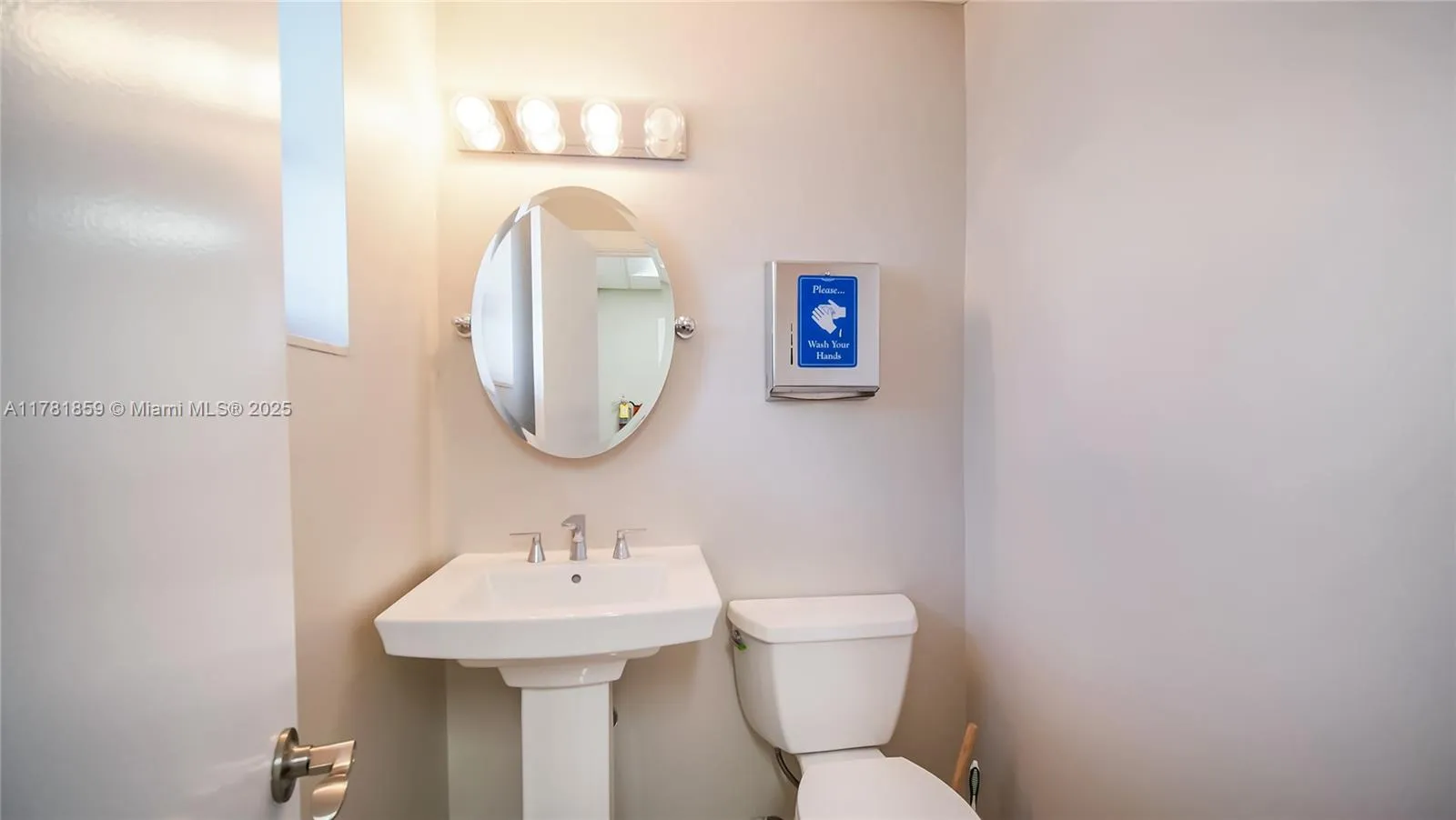 Plantation, Florida 33324, United States, ,Commercial,Active,107852