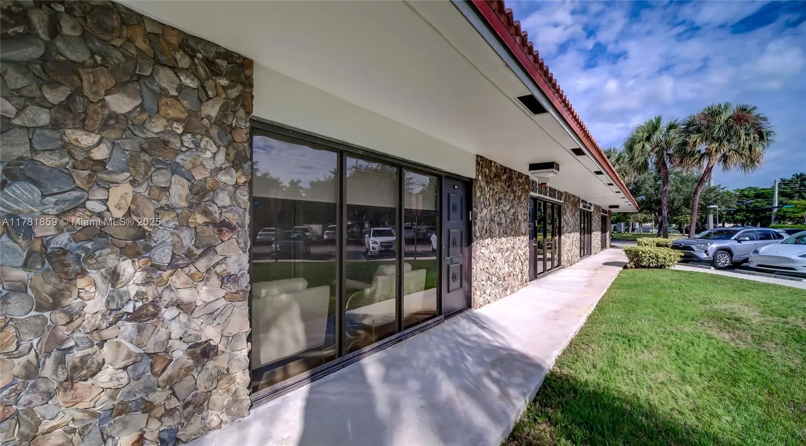 Plantation, Florida 33324, United States, ,Commercial,Active,107852