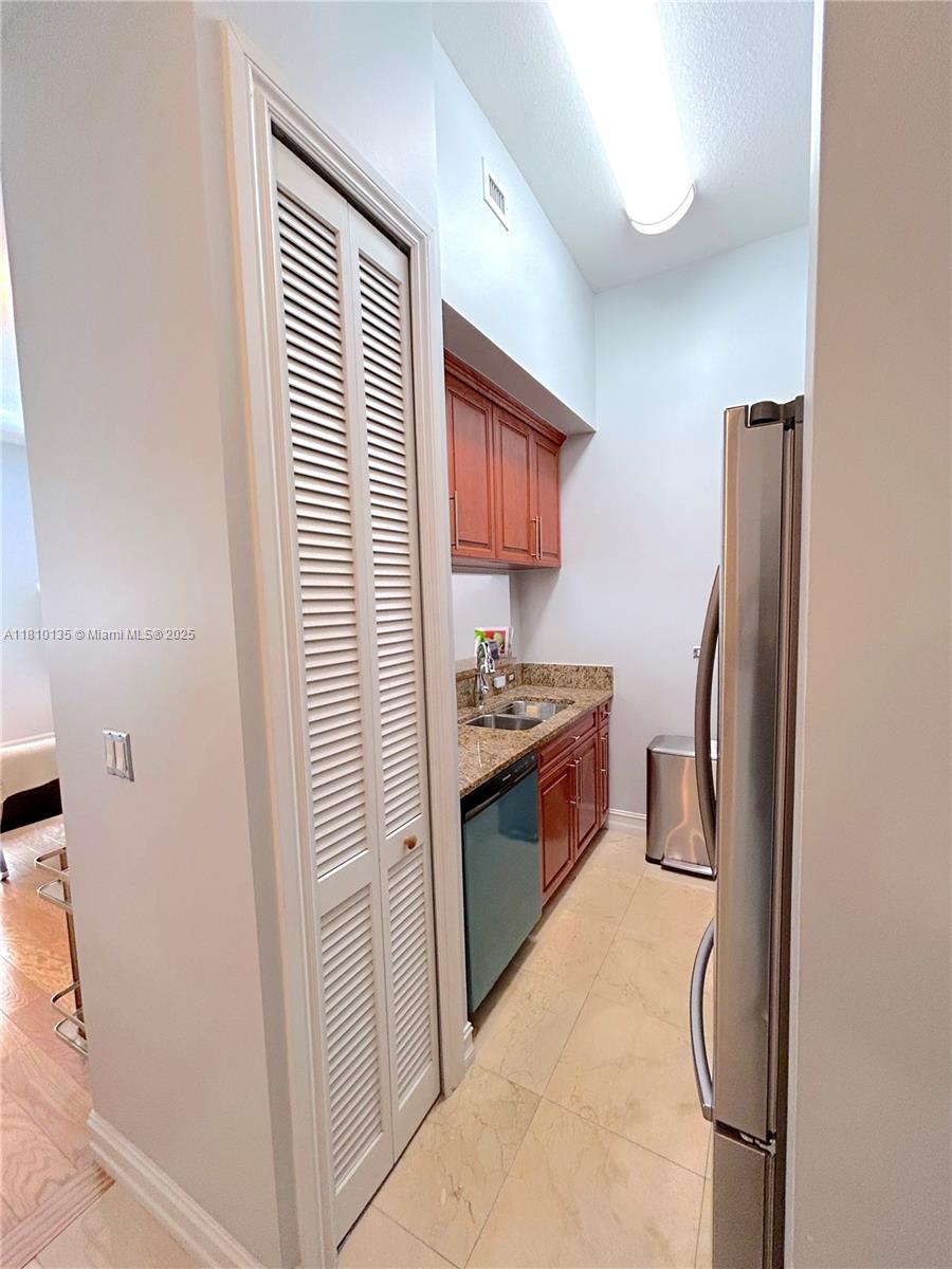 1805 Ponce De Leon Blvd 626