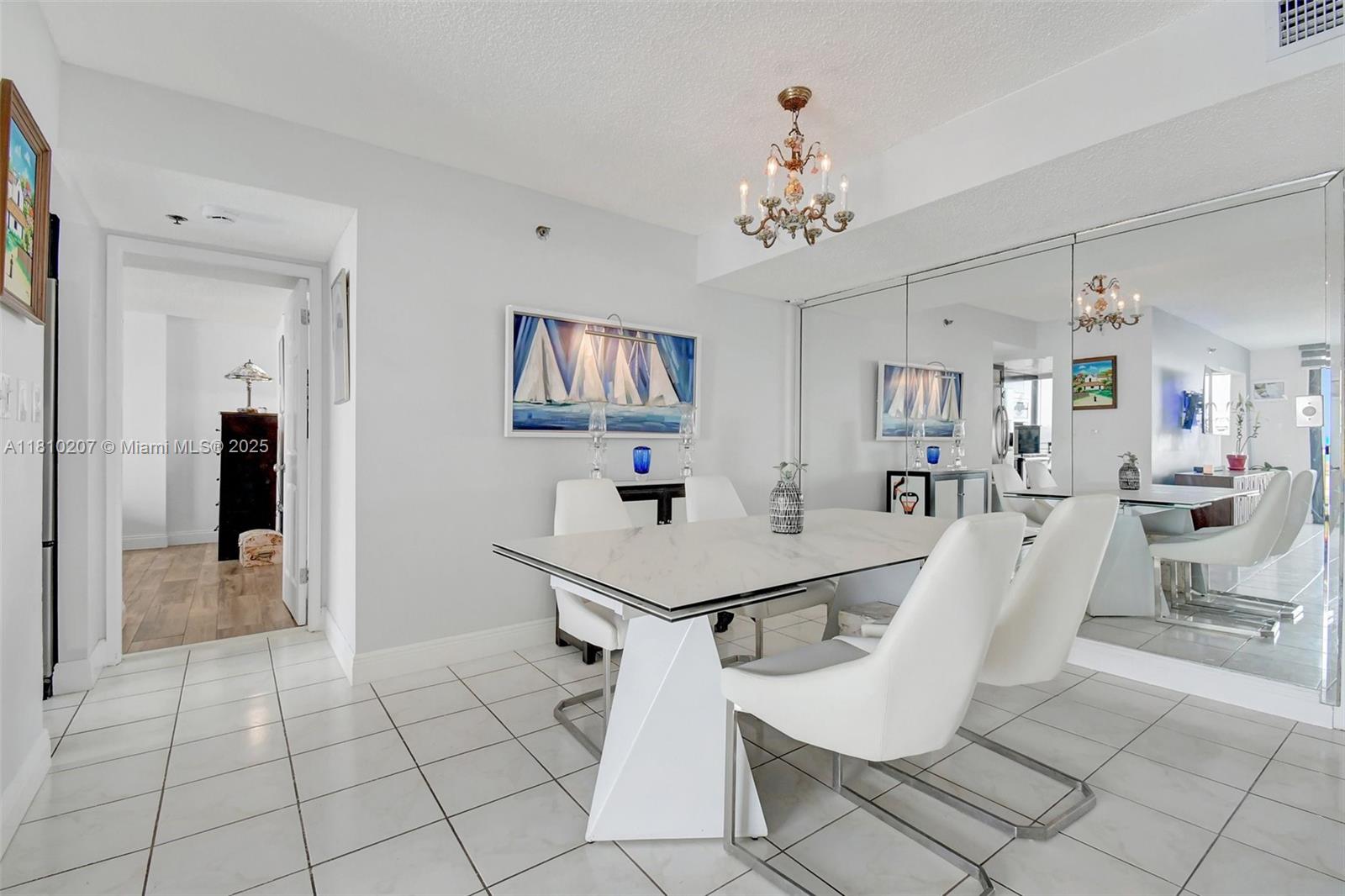 WINSTON TOWERS 600 CONDO - Residential