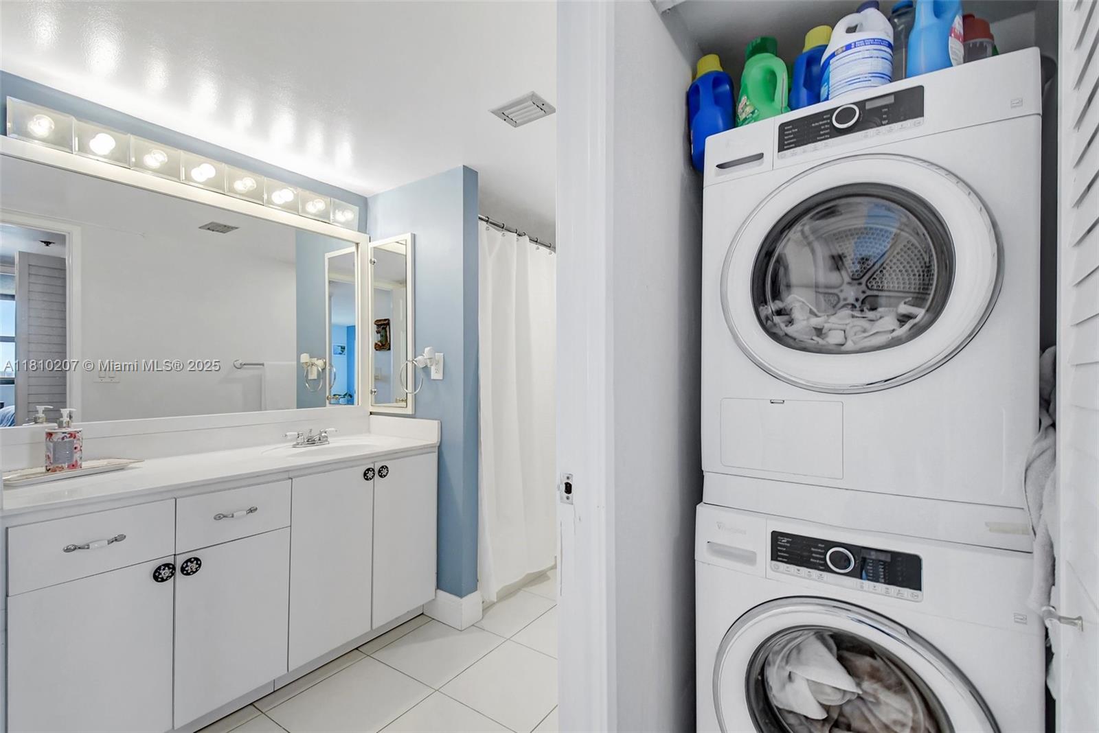 WINSTON TOWERS 600 CONDO - Residential