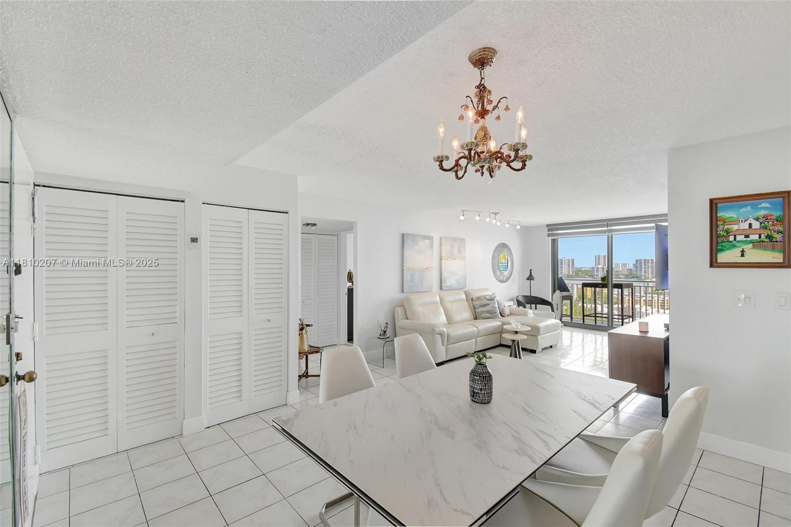 WINSTON TOWERS 600 CONDO - Residential