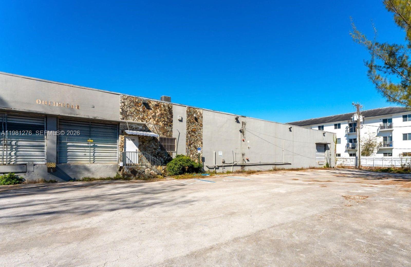 7620 W 2nd Ct