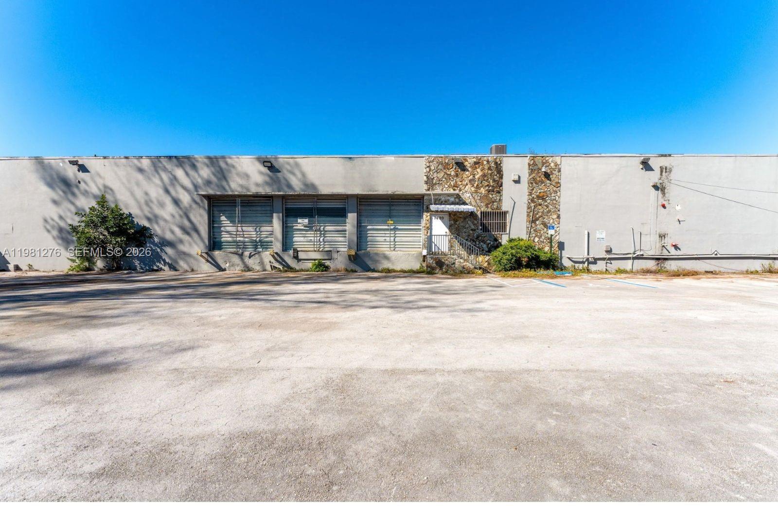 7620 W 2nd Ct