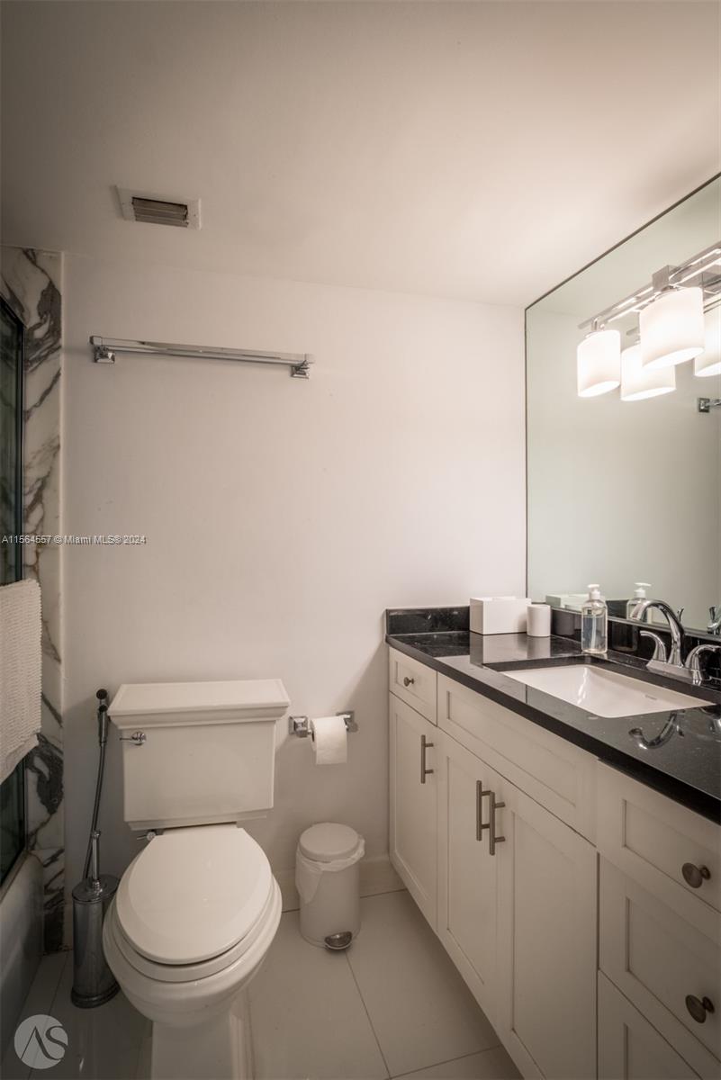 KEY BISCAYNE COMMODORE CL - Residential Lease