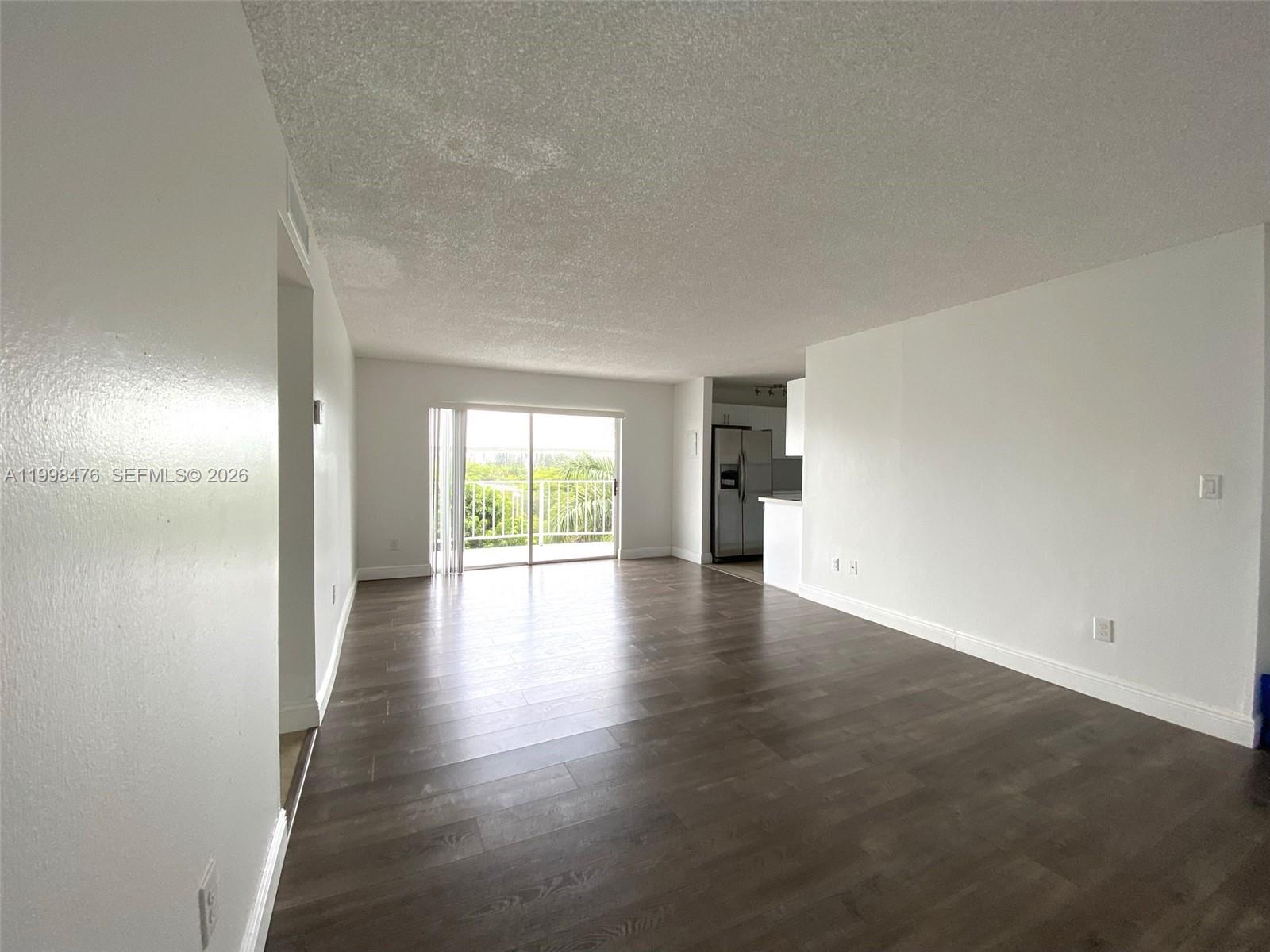 MONTECARLO CONDO - Residential