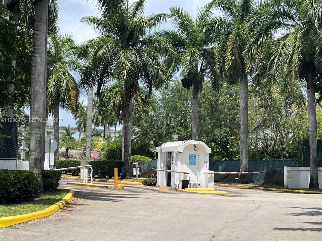 MONTECARLO CONDO - Residential