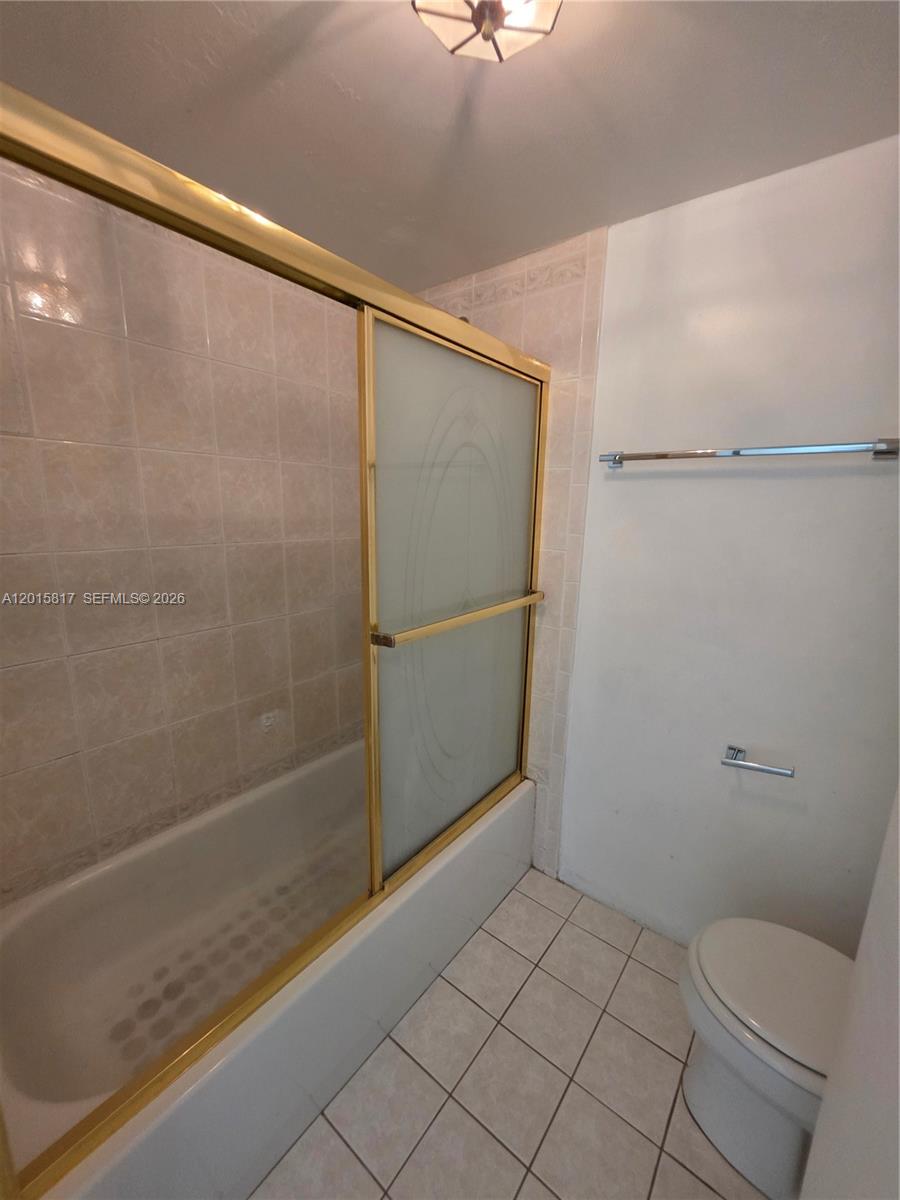 HERITAGE CIRCLE CONDO - Residential