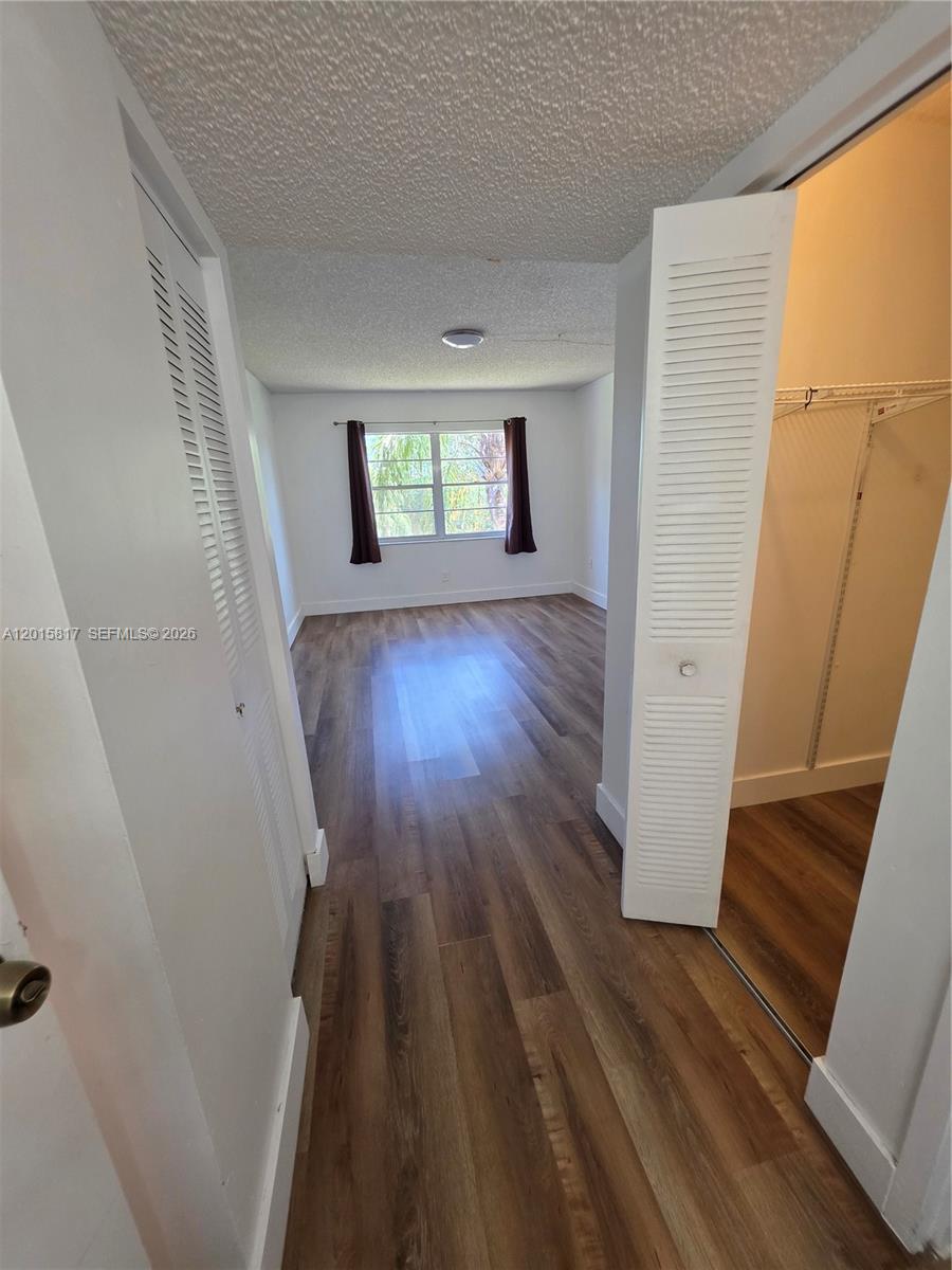 HERITAGE CIRCLE CONDO - Residential