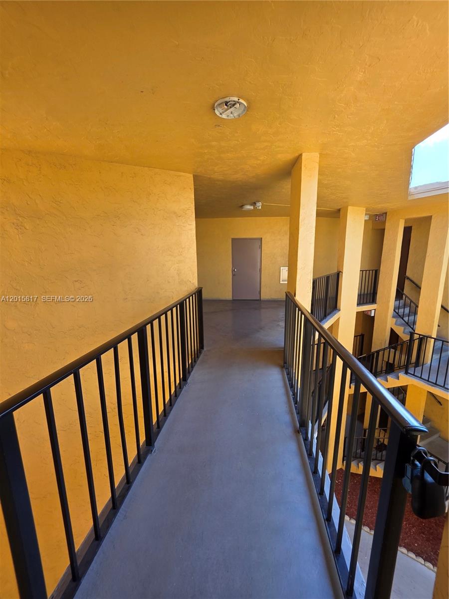 HERITAGE CIRCLE CONDO - Residential