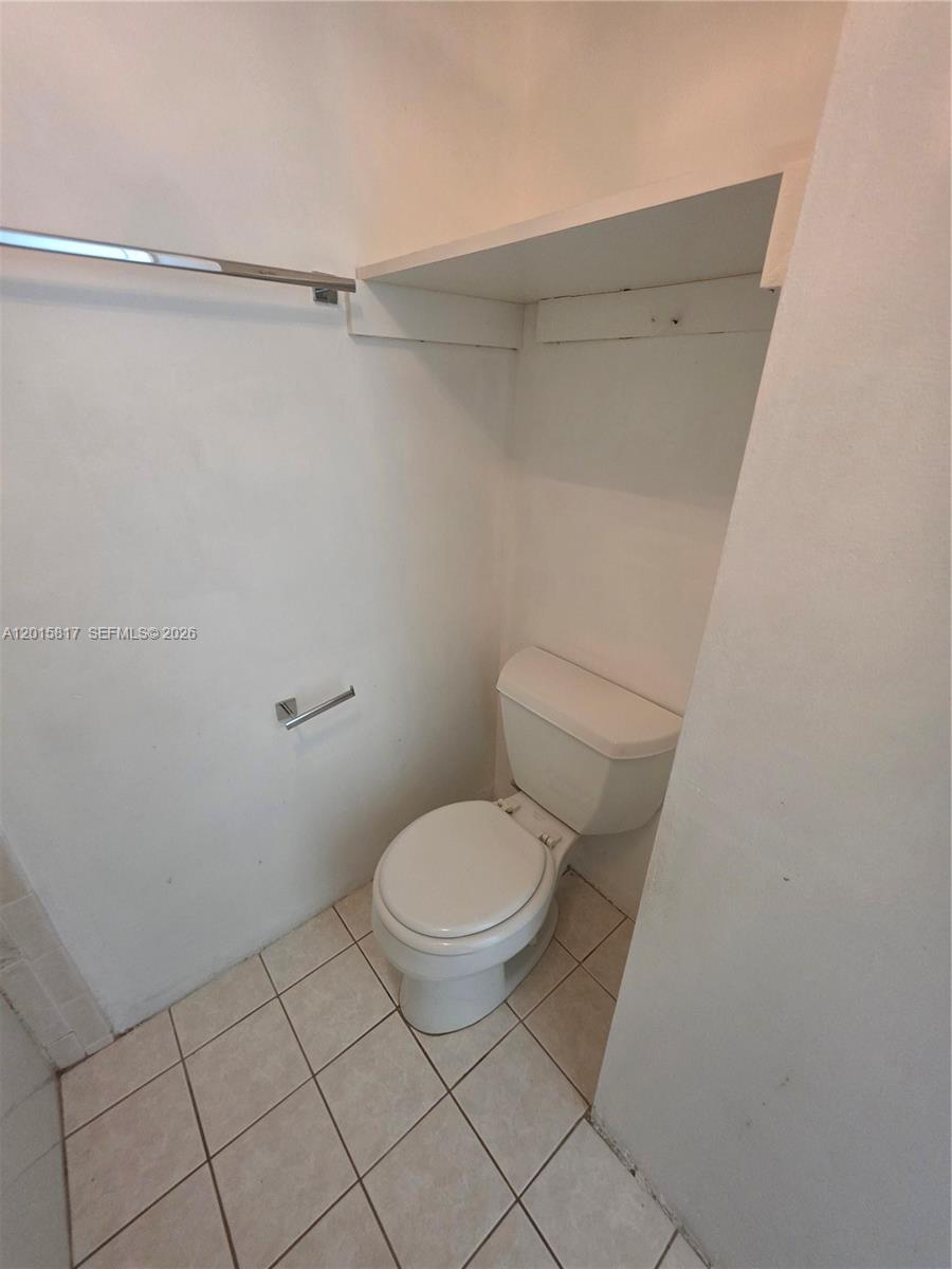 HERITAGE CIRCLE CONDO - Residential