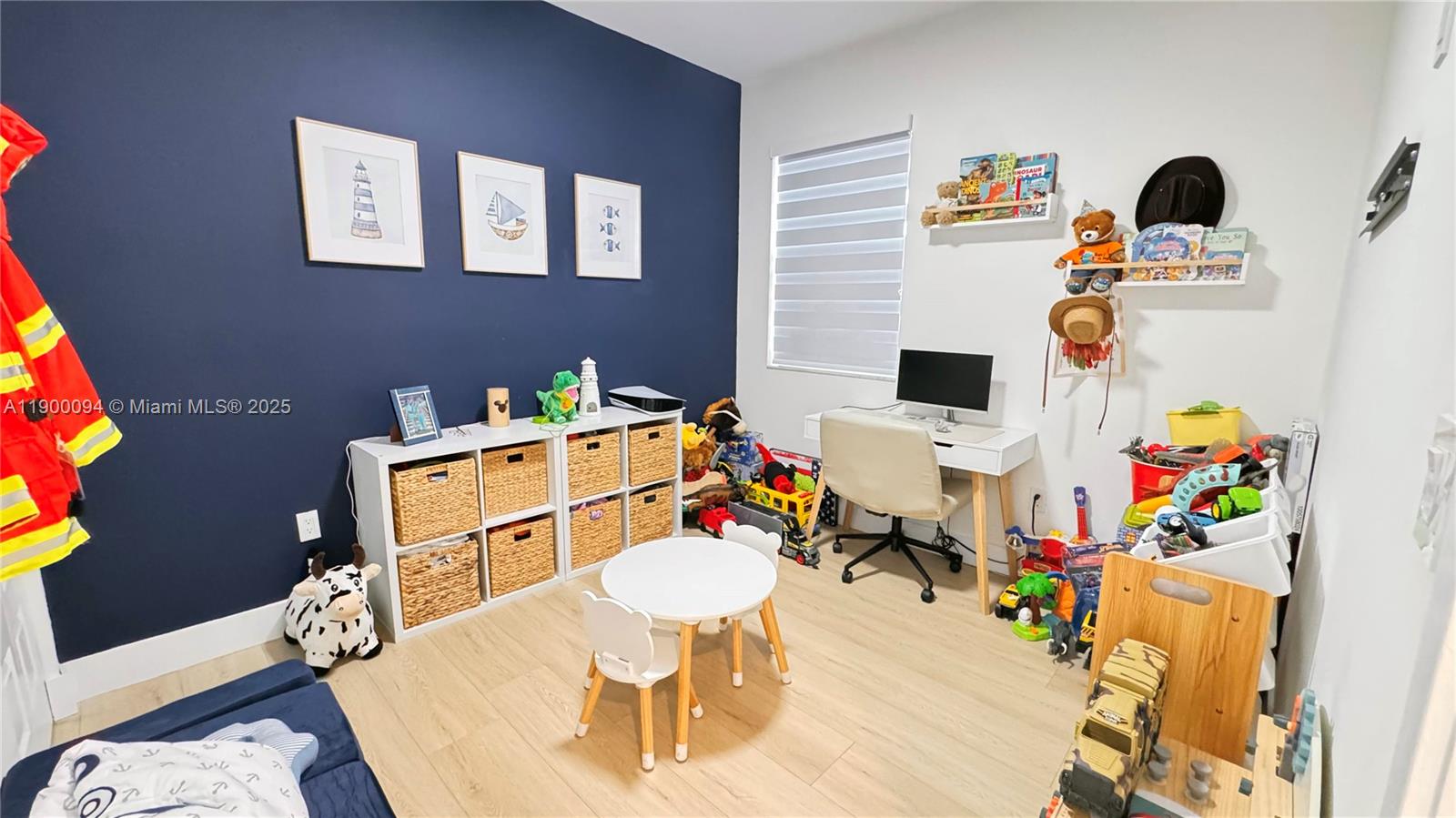 DUNNWOODY LAKE - Residential