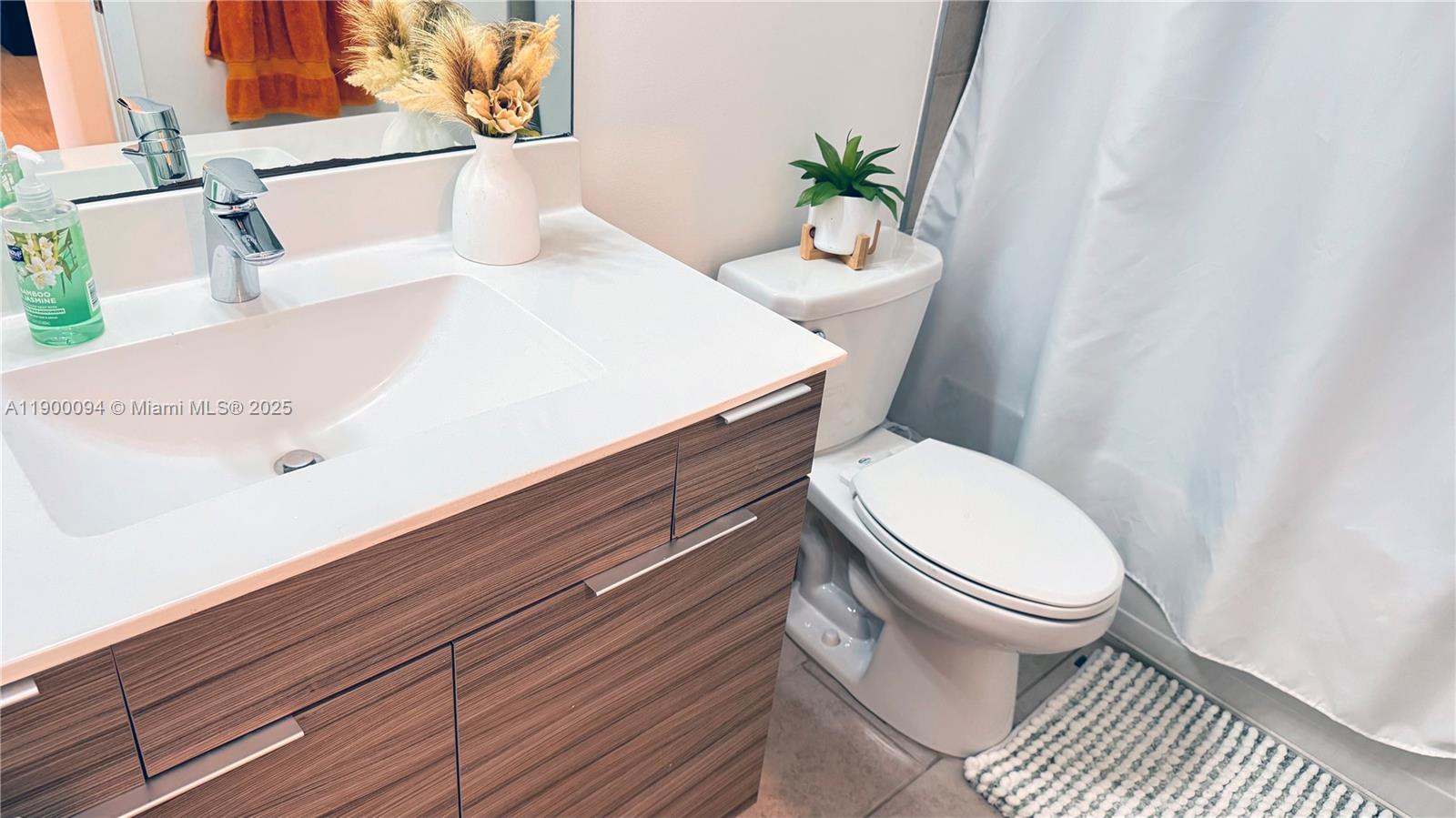 DUNNWOODY LAKE - Residential