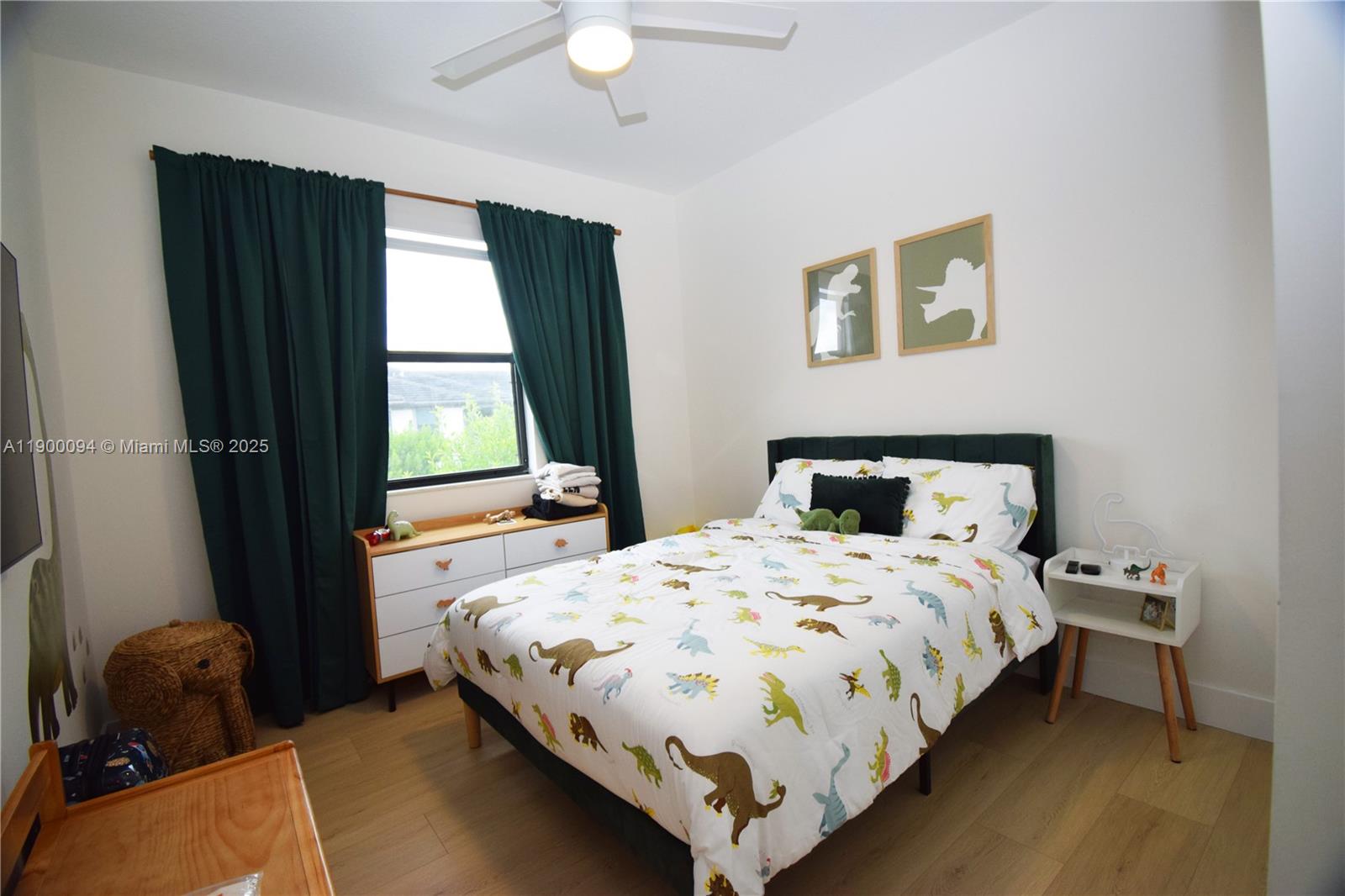 DUNNWOODY LAKE - Residential