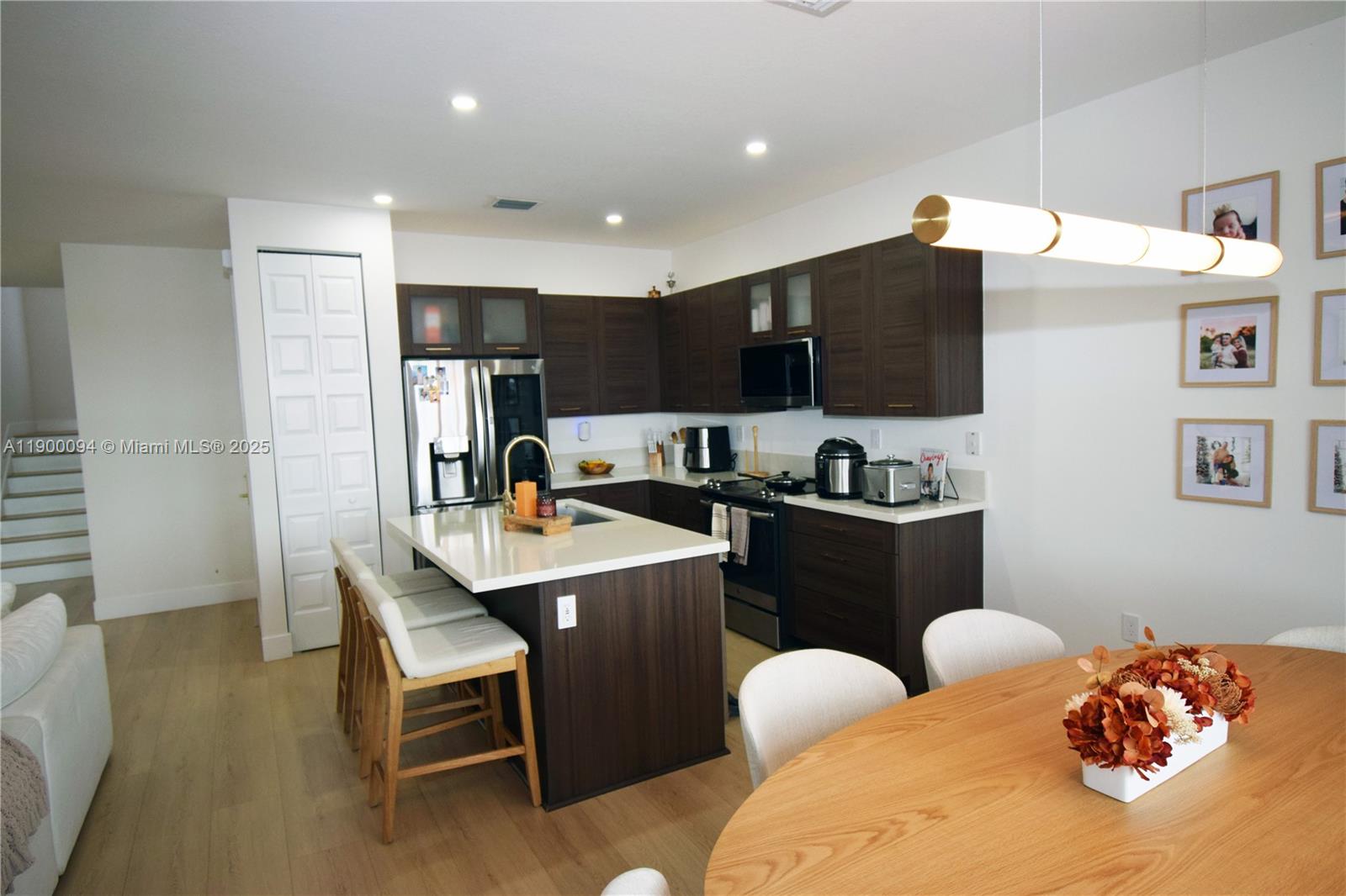 DUNNWOODY LAKE - Residential