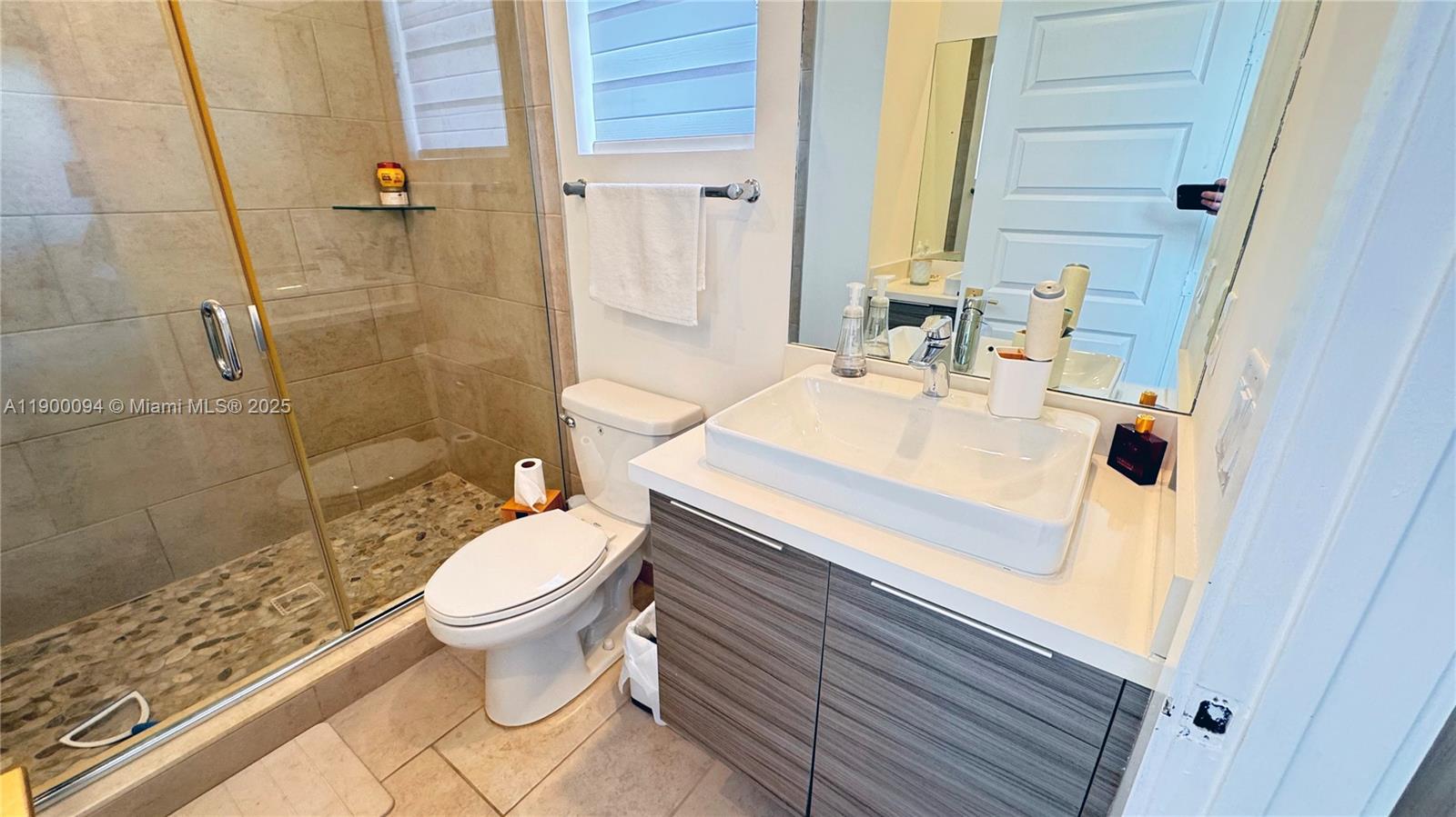 DUNNWOODY LAKE - Residential