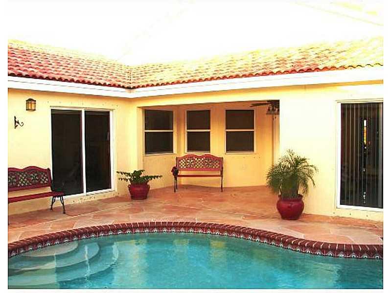 PEMBROKE SPRINGS - Residential