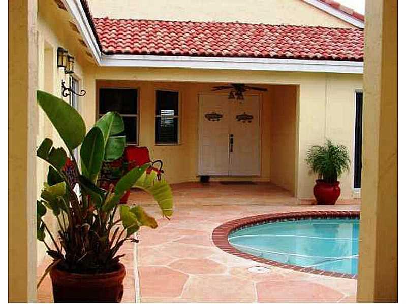 PEMBROKE SPRINGS - Residential