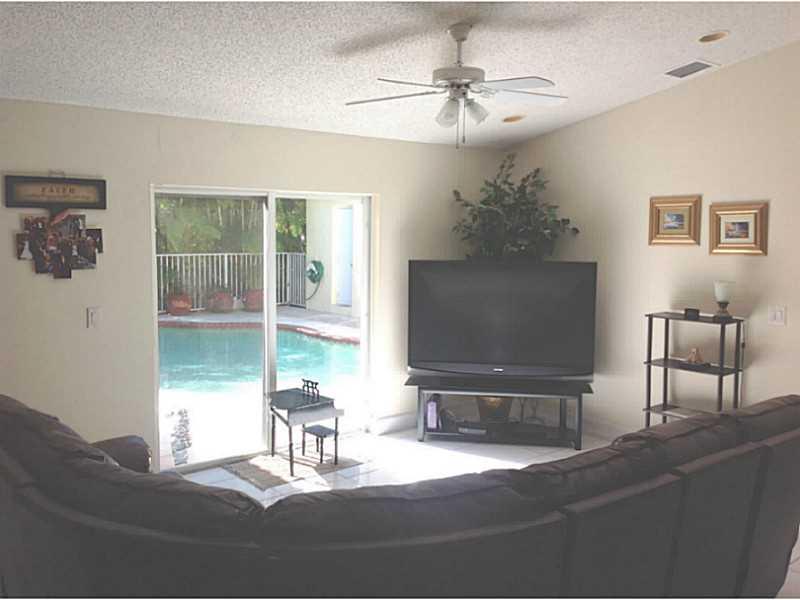 PEMBROKE SPRINGS - Residential